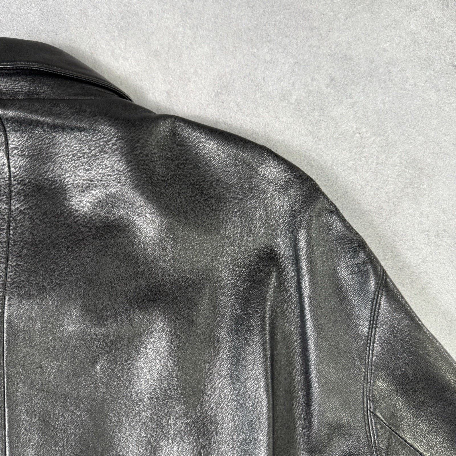 Hugo Boss Vintage Hugo Boss Leather Jacket Men Size 56 Black Size US XL / EU 56 / 4 - 19 Thumbnail