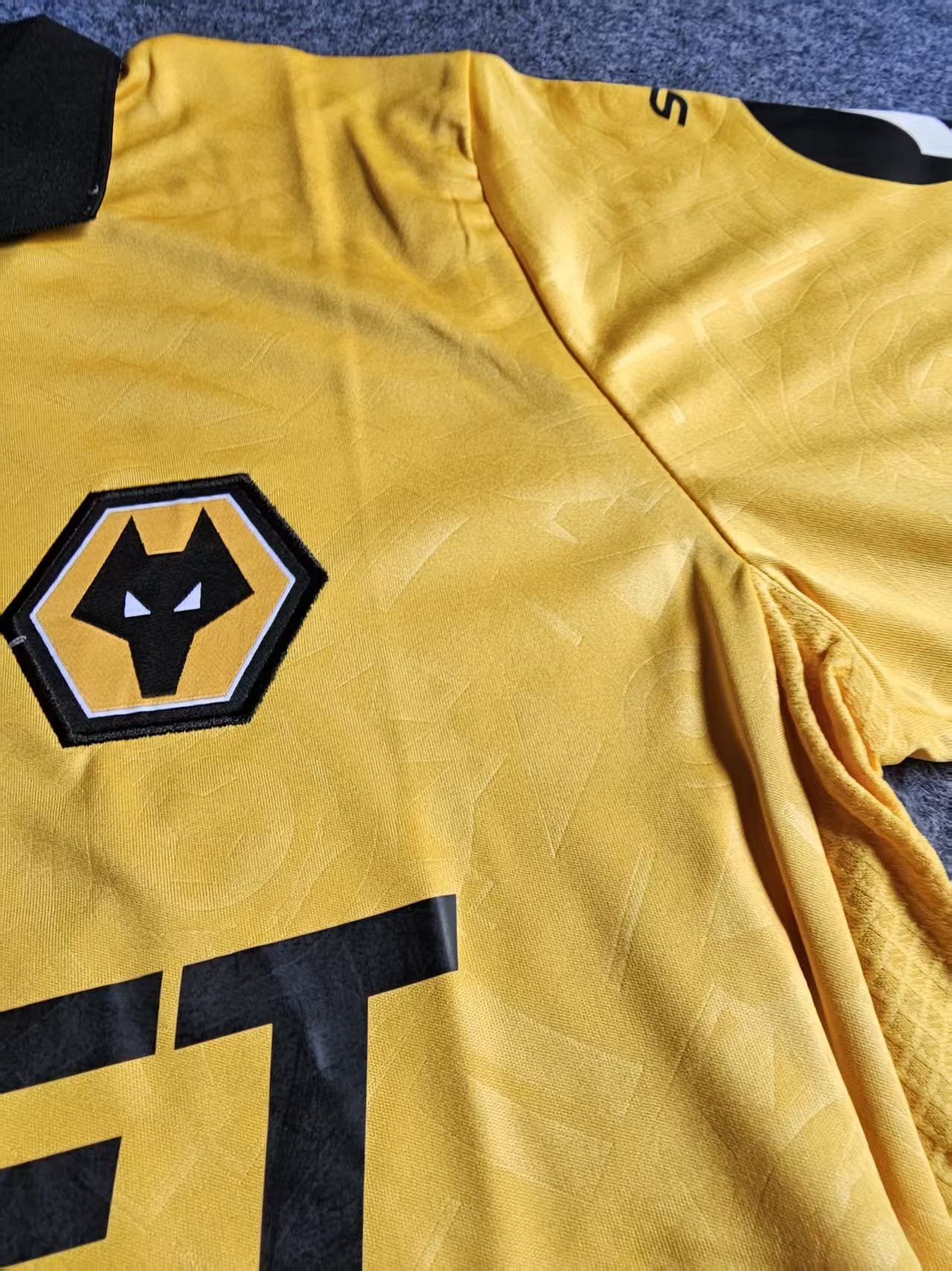 Other 2025 26 Wolverhampton Jersey Home M Size US M / EU 48-50 / 2 - 4 Thumbnail