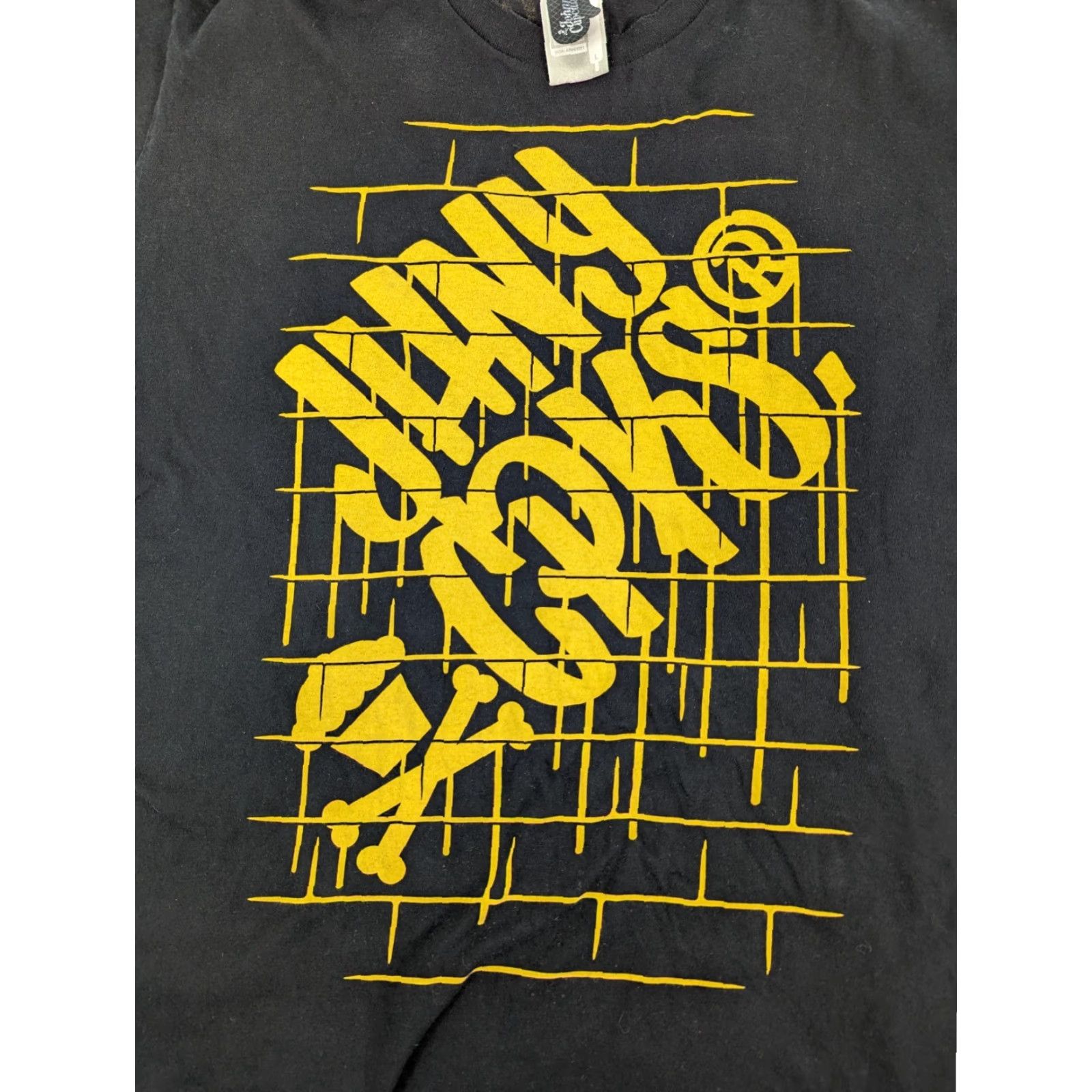 Johnny Cupcakes Johnny Cupcakes Tee Black Mens Large L Graffiti Shirt Basic Tee Limited Size Large (Defect) Size US L / EU 52-54 / 3 - 5 Thumbnail
