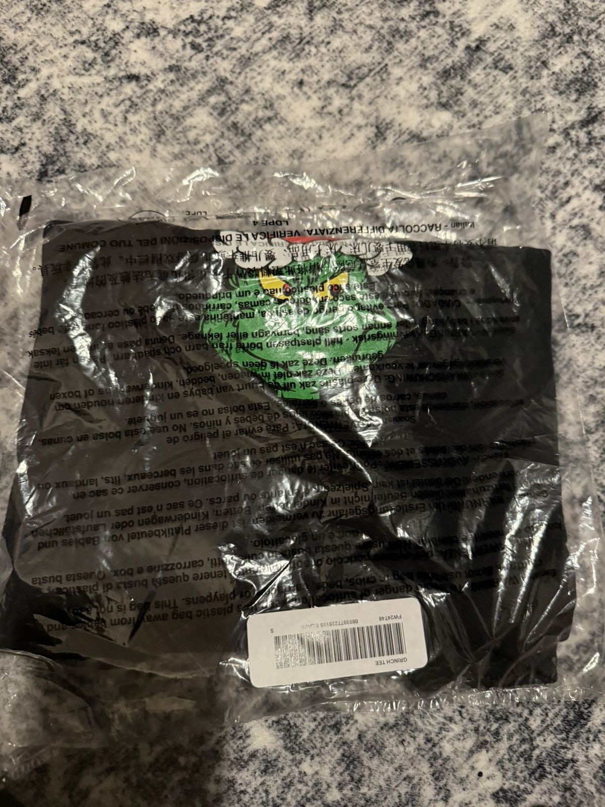 Supreme Supreme Grinch tee size small black IN HAND‼️ Size US S / EU 44-46 / 1 - 3 Thumbnail