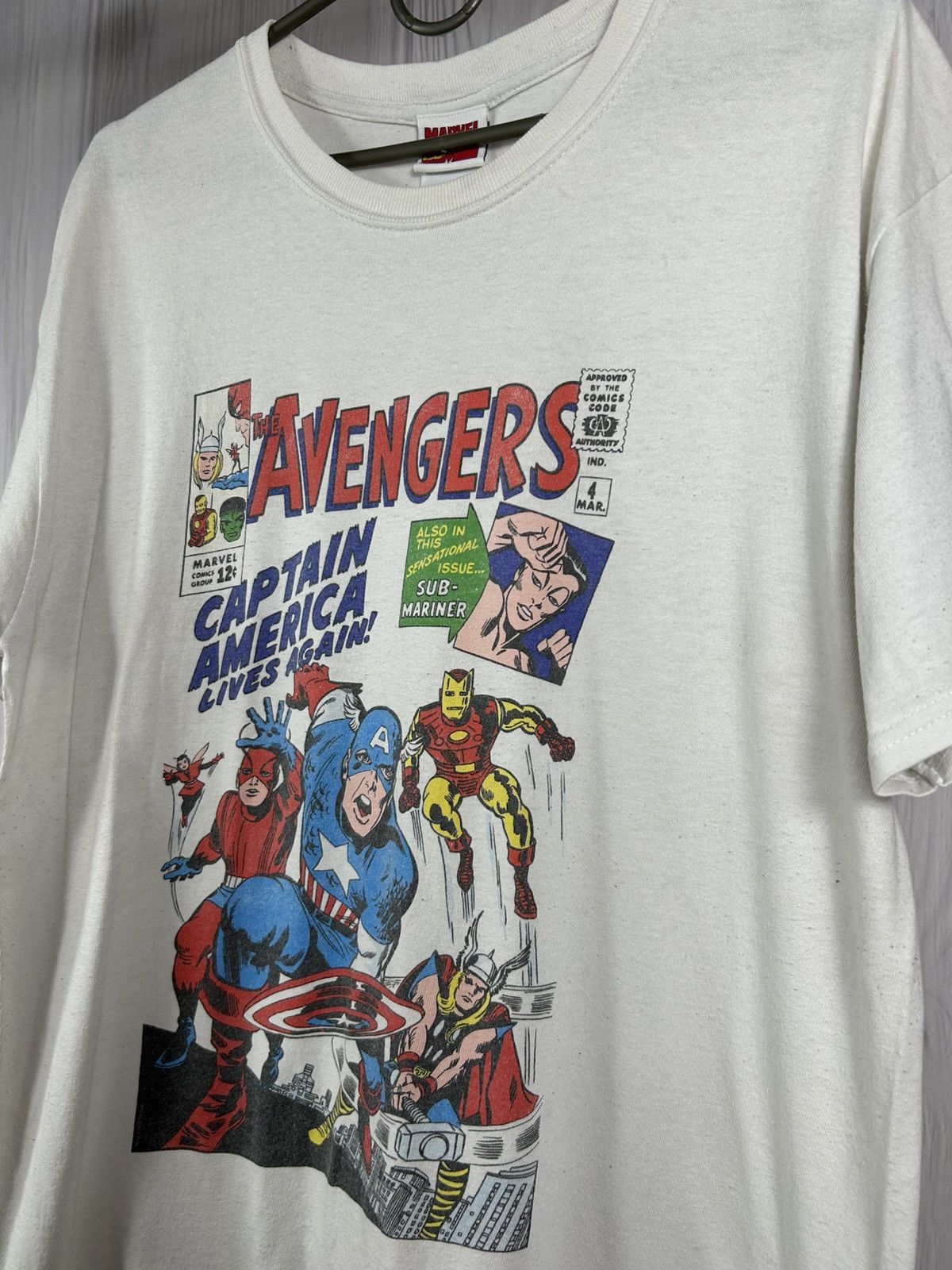 Marvel Comics Vintage Marvel Comics Avengers Captain America Lives T-Shirt Size US M / EU 48-50 / 2 - 3 Thumbnail