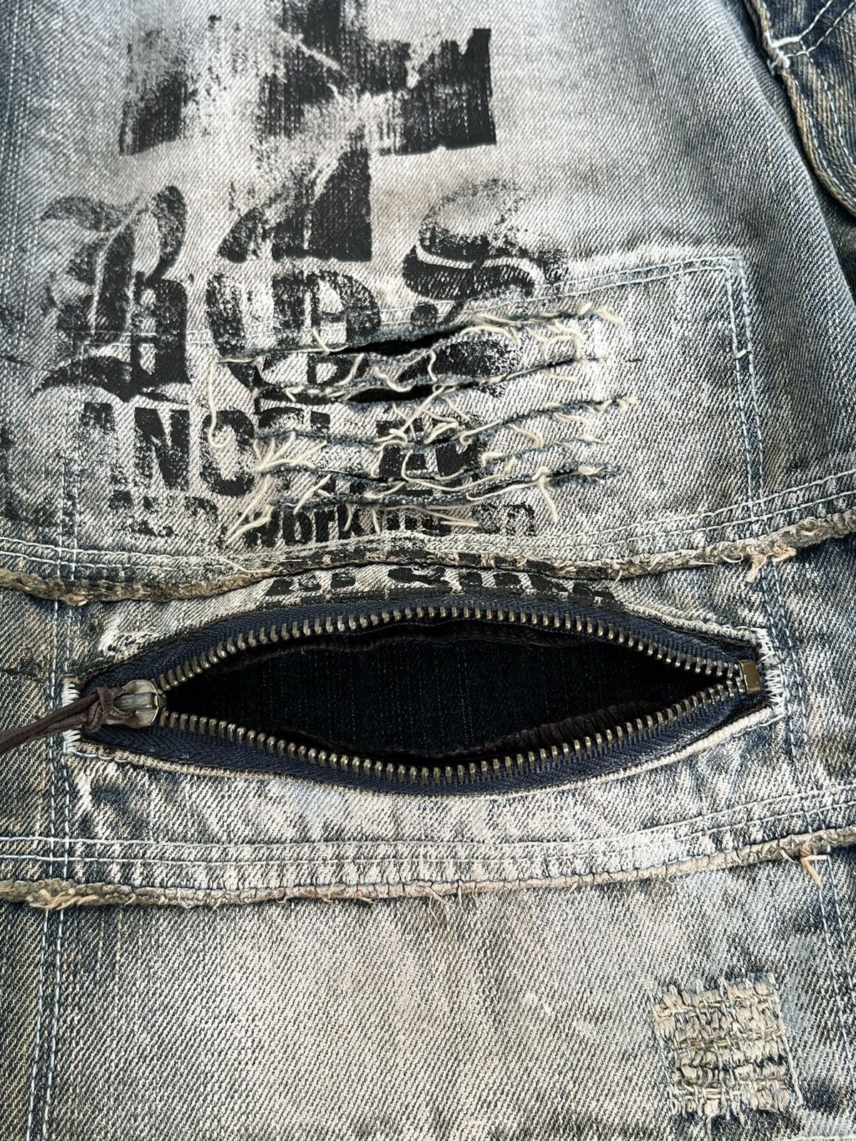 BERNINGS SHO Vtg BERNINGS-SHO Punk Distressed Poem Minimalist Flare Denim Size US 29 - 11 Thumbnail