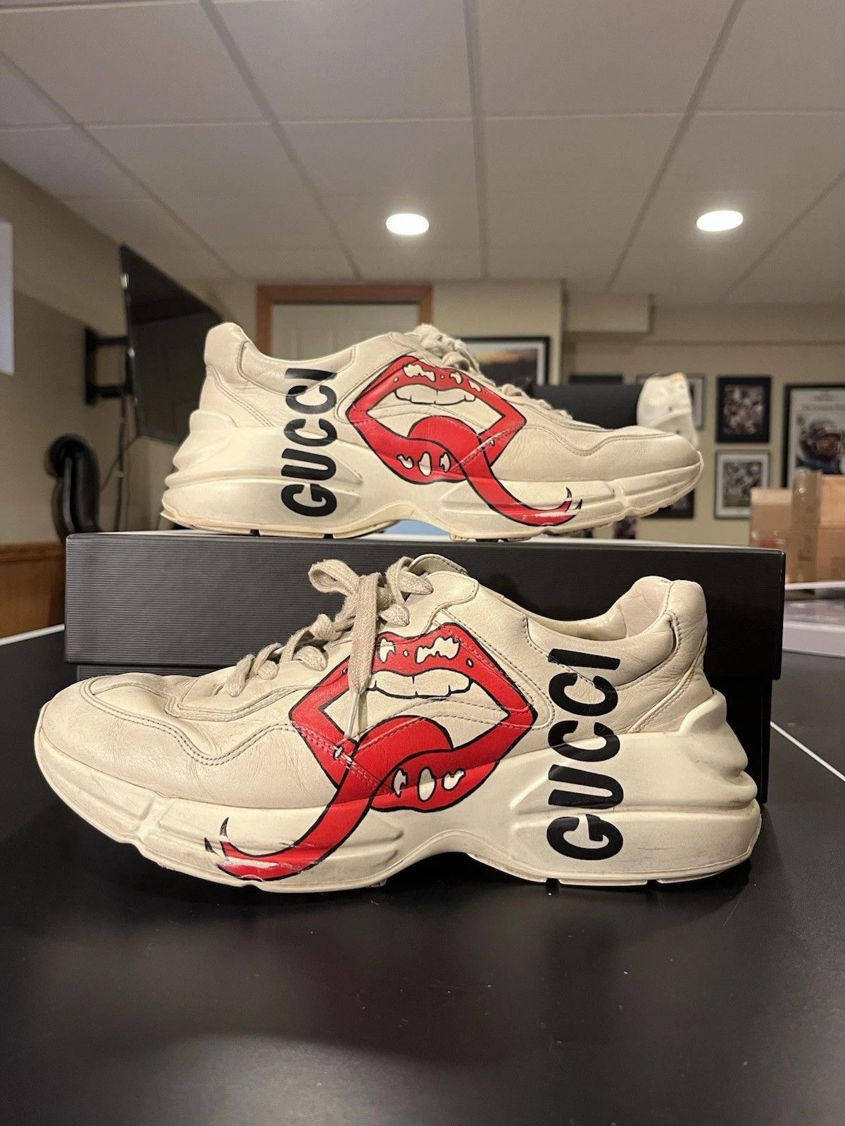 Gucci Gucci Rython Sneakers 10.5 Ivory Lips Kiss Leather Low  display picture 1