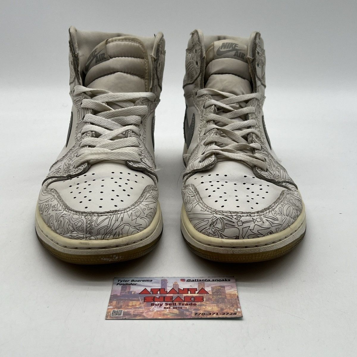 Jordan Brand Air Jordan 1 high laser Size US 10.5 / EU 43-44 - 2 Thumbnail