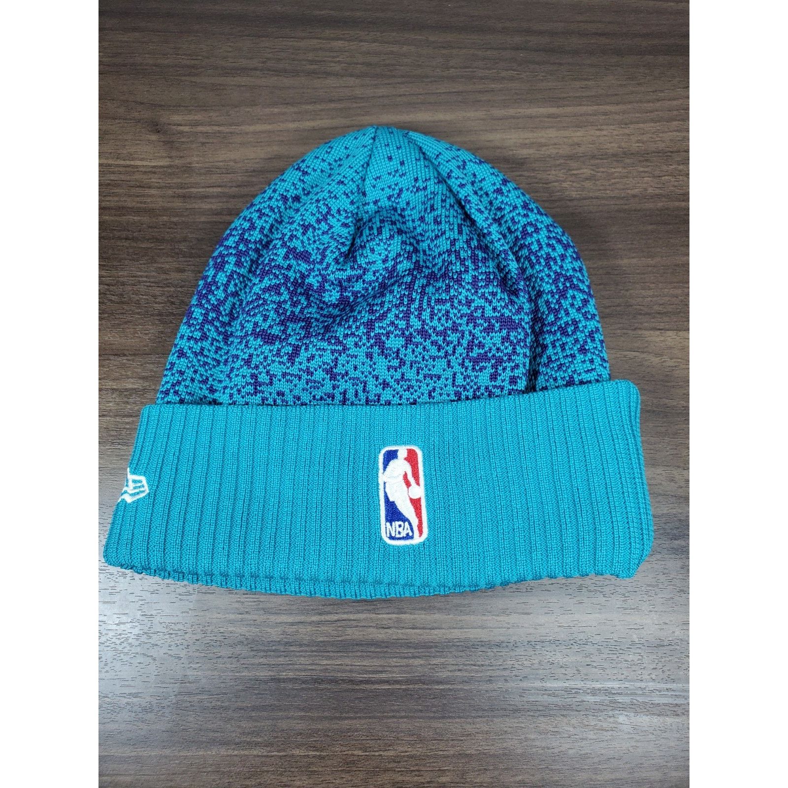 NBA × New Era Charlotte Hornets Winter Beanie Pom Hat Knit Cap NBA Teal Size ONE SIZE - 3 Thumbnail