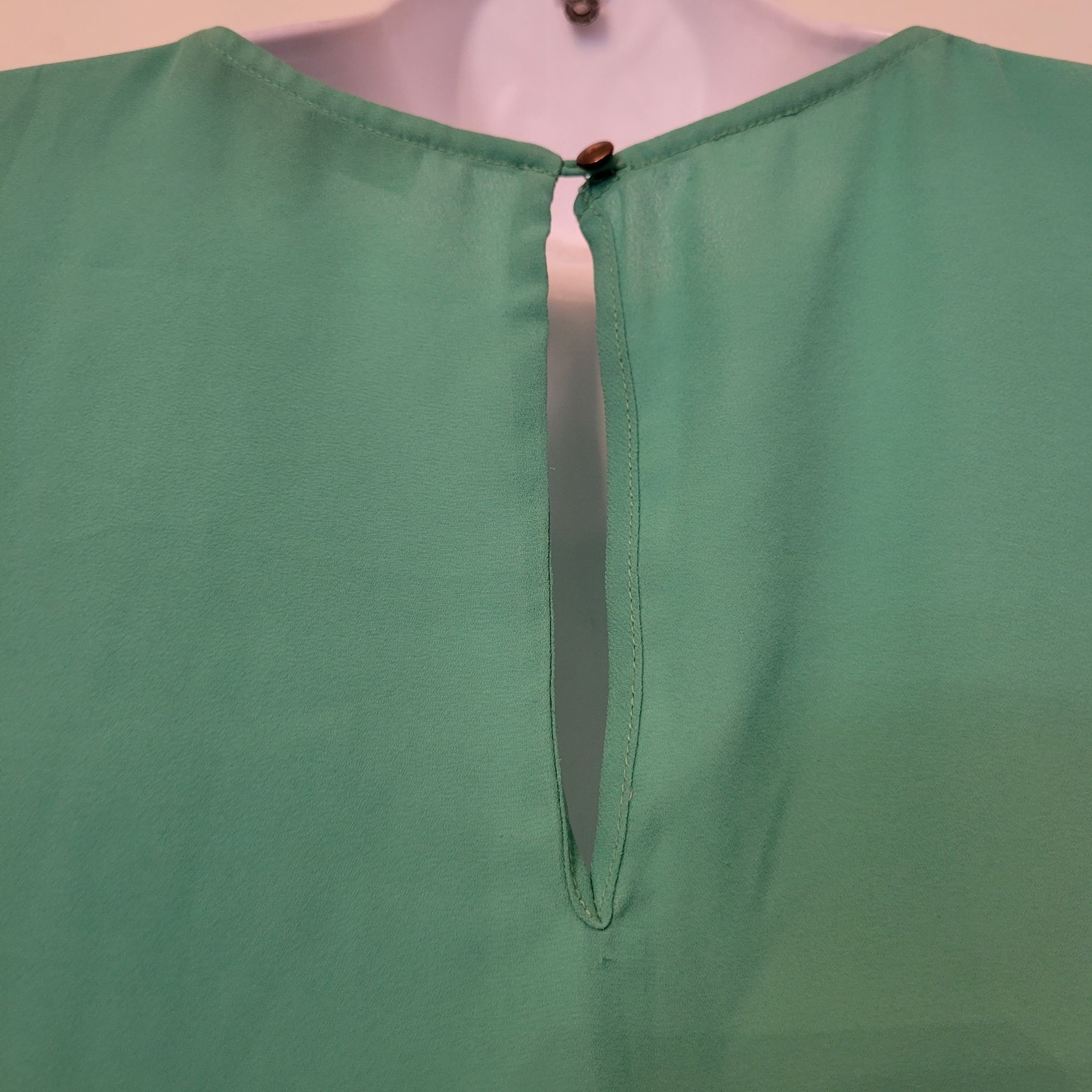 Banana Republic Banana Republic Green Sleeveless Scalloped Tank Top M Lightw Size M / US 6-8 / IT 42-44 - 5 Thumbnail