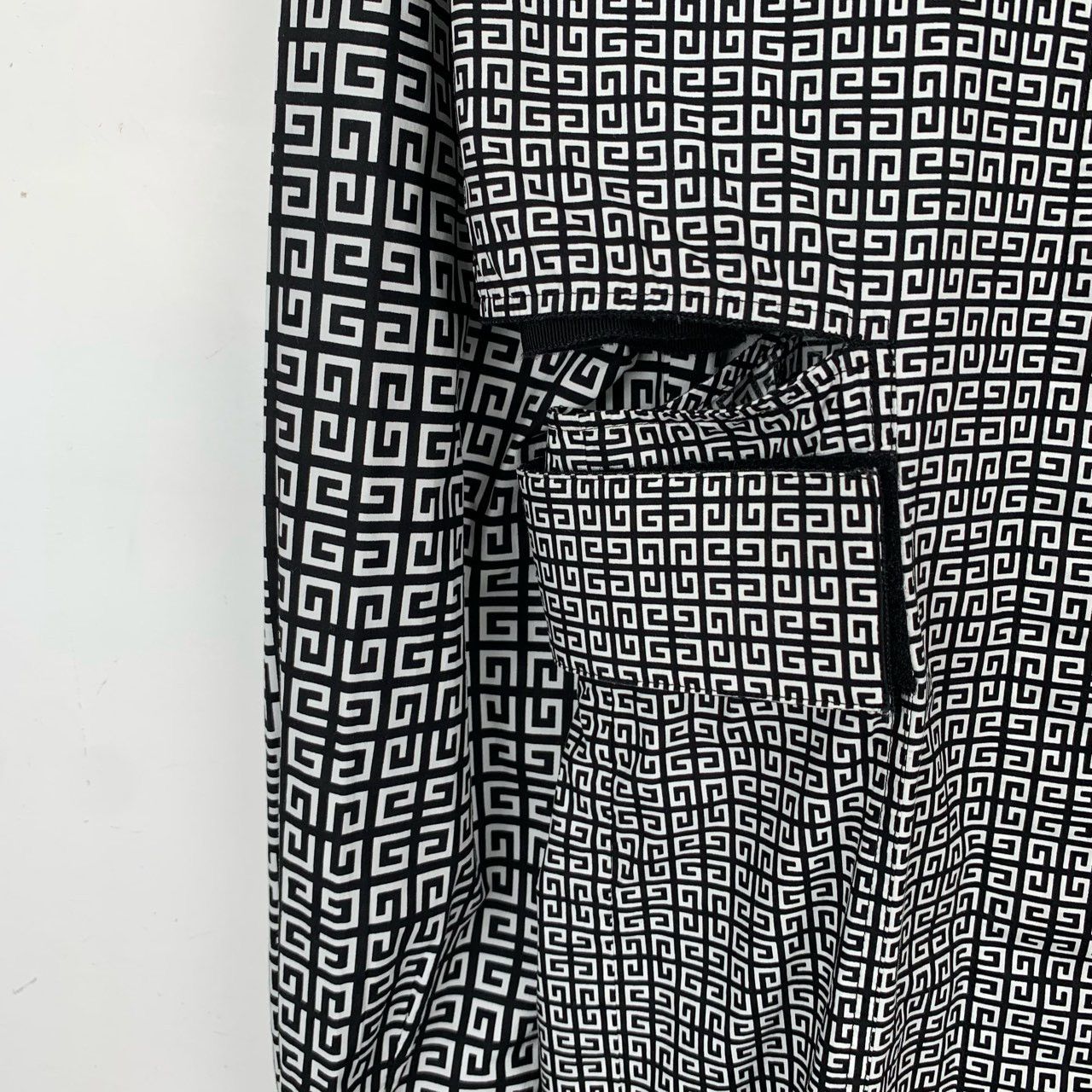 Givenchy Givenchy black long-sleeved cotton dress, size 36 Size XS / US 0-2 / IT 36-38 - 6 Thumbnail