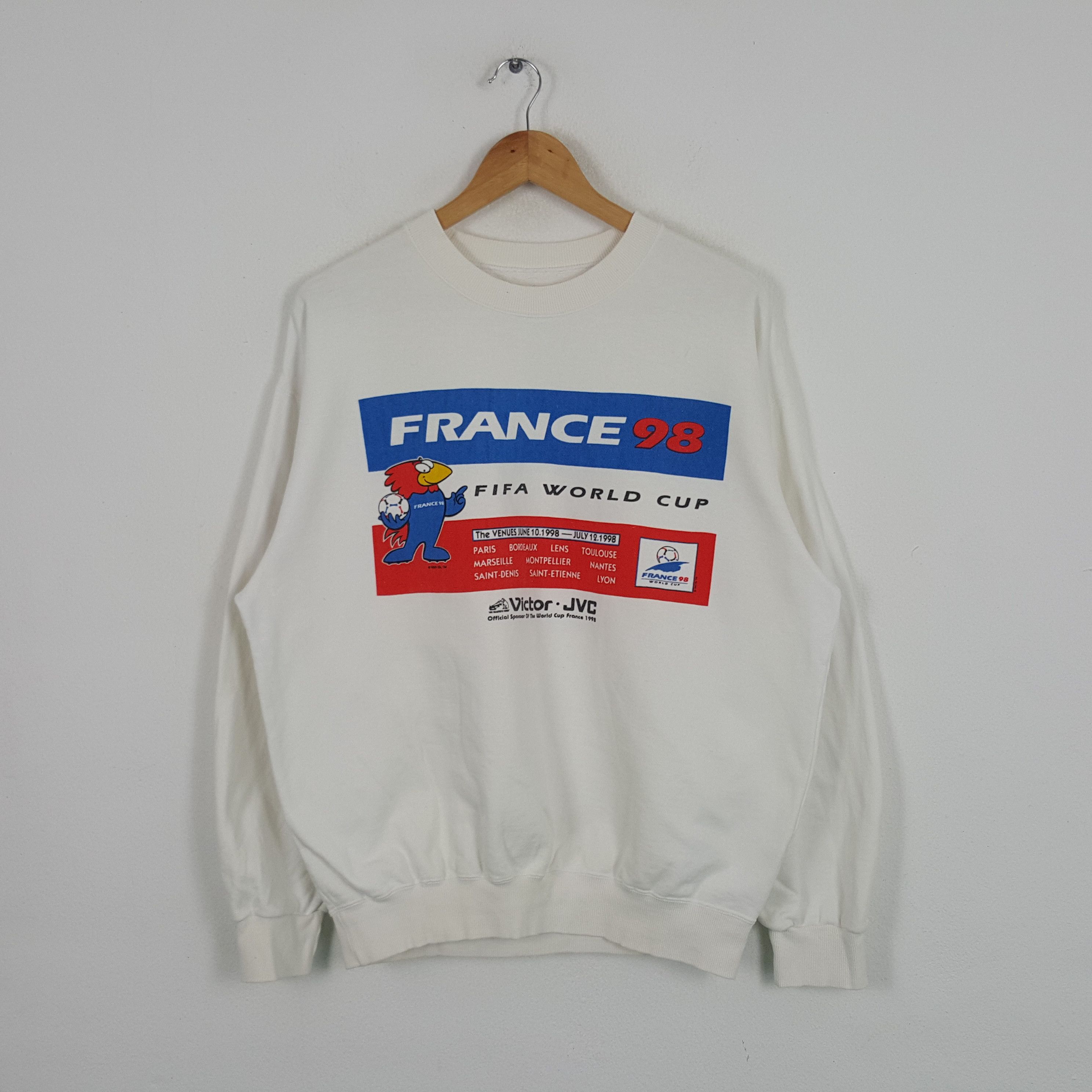 Vintage Vintage Fifa World Cup France 98 Sport Style Sweatshirt Size US L / EU 52-54 / 3 - 1 Thumbnail