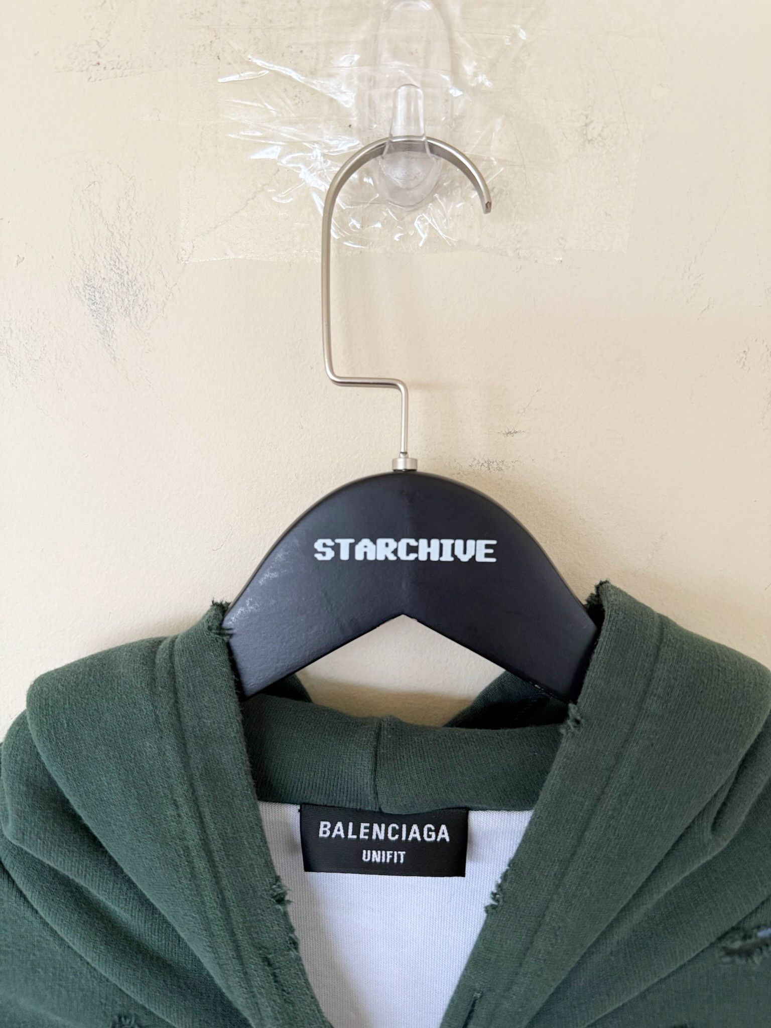 Balenciaga Balenciaga Caps Destroyed Hoodie Size US XS / EU 42 / 0 - 5 Thumbnail