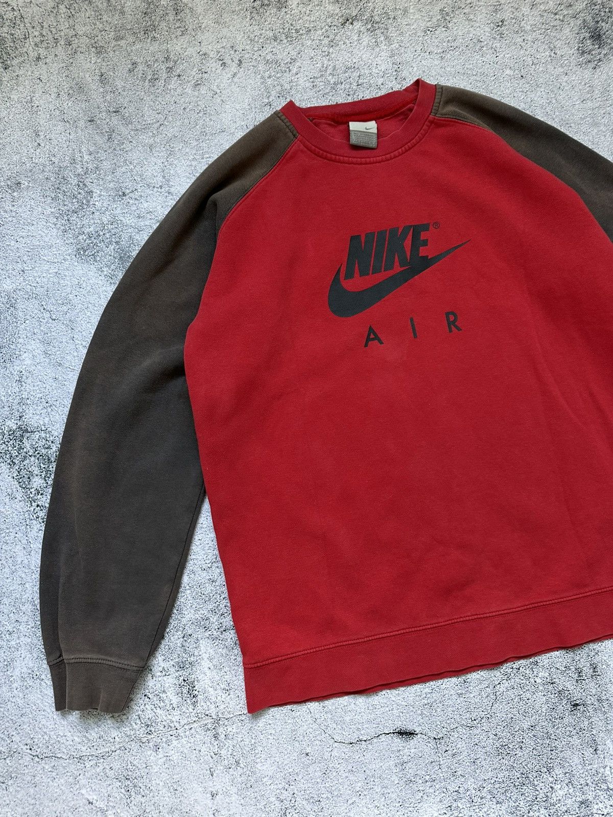 Nike Vintage Nike Red Sweatshirt Air Centre Logo Size US M / EU 48-50 / 2 - 4 Thumbnail