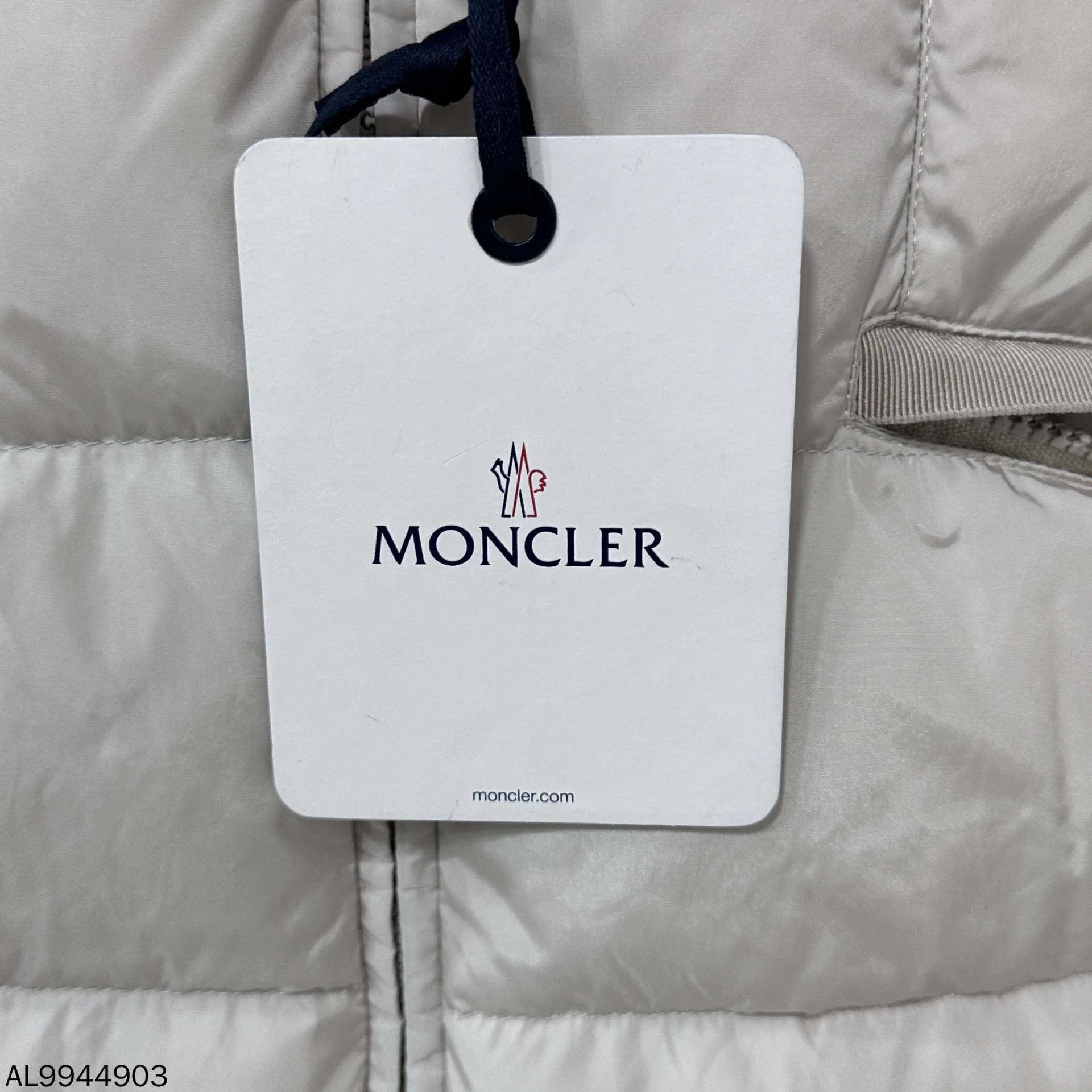Moncler Moncler new Avoce down jacket women's 0 Size XS / US 0-2 / IT 36-38 - 8 Thumbnail