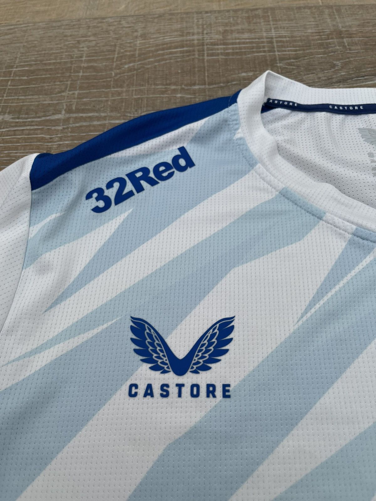 Castore RANGERS CASTORE 2022/2023 TRAINING FOOTBALL JERSEY Size US XXL / EU 58 / 5 - 6 Thumbnail