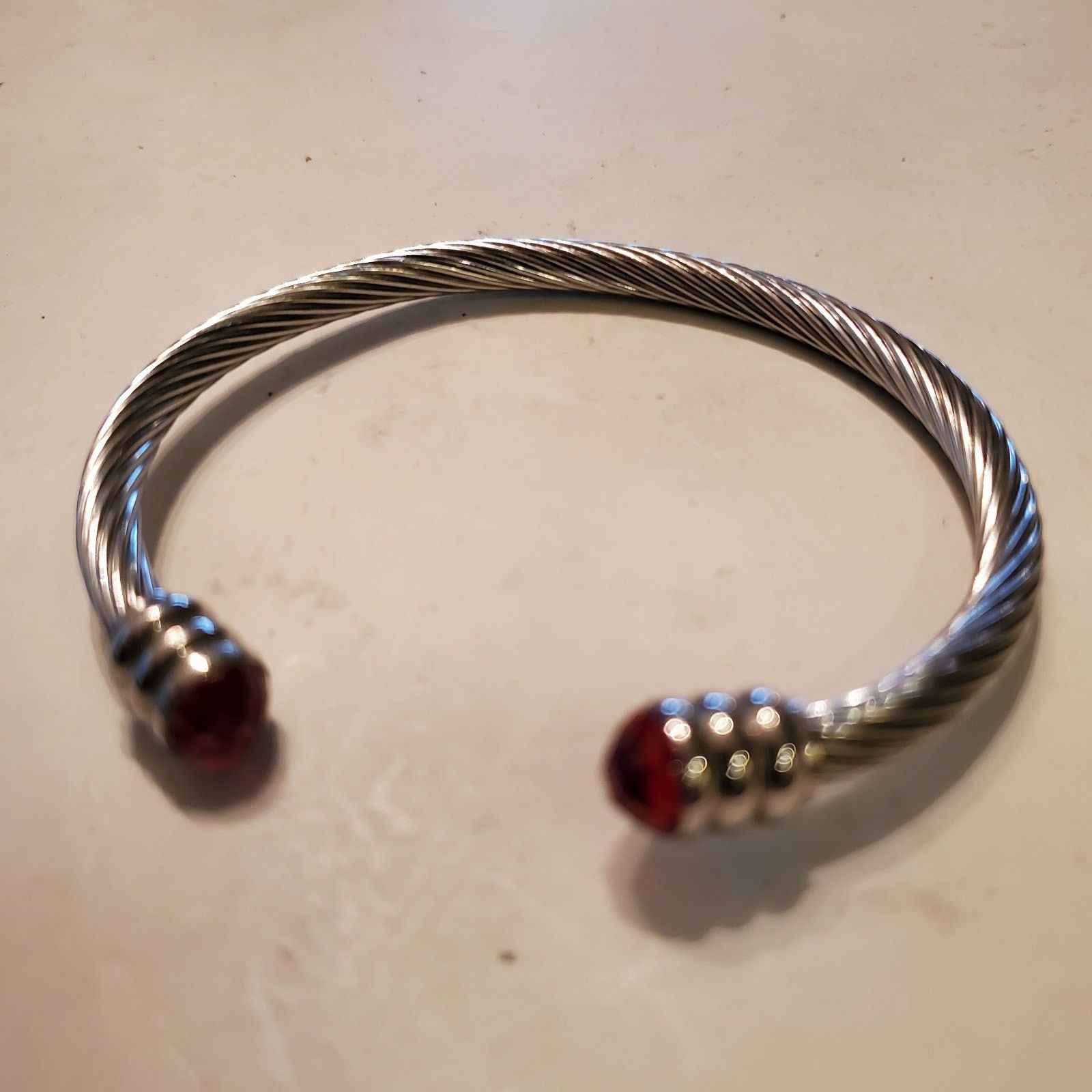 The Unbranded Brand Vintage Silver Tone Twisted Rope Cuff Bracelet Red Beading Size ONE SIZE - 1 Thumbnail