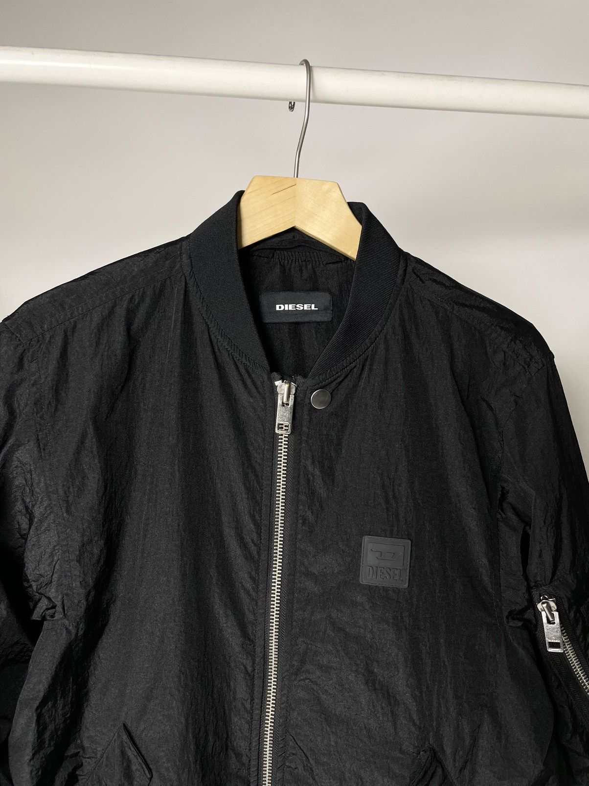 Diesel Diesel J-Dust ( S size ) 👁️ Vintage Black Nylon Bomber Jacket Size US S / EU 44-46 / 1 - 3 Thumbnail