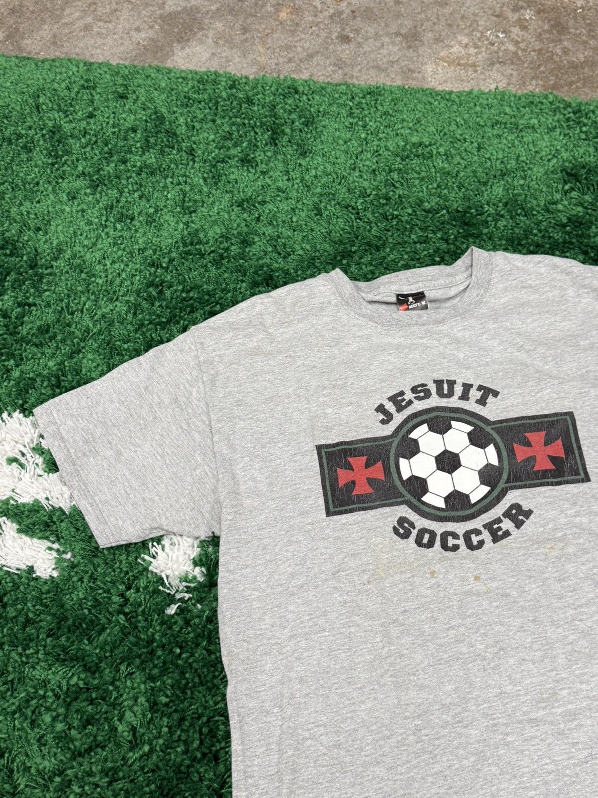 Vintage Vintage Distressed Jesuit Soccer Grey Ball Shirt Large Cross Size US L / EU 52-54 / 3 - 2 Thumbnail
