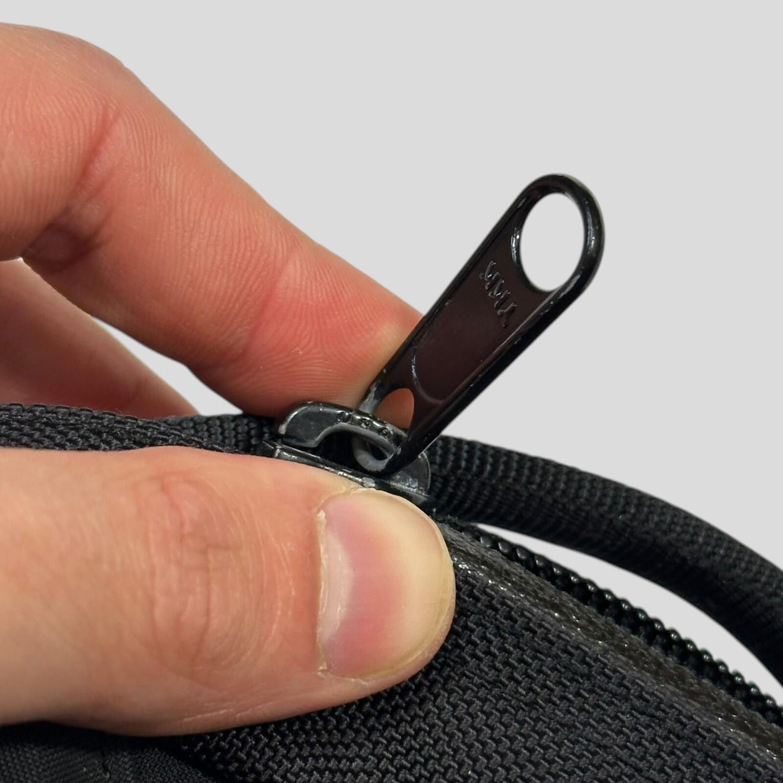 Arc'teryx Arc’teryx Arro 22 Waterproof Backpack - 24k Gold Size ONE SIZE - 6 Thumbnail