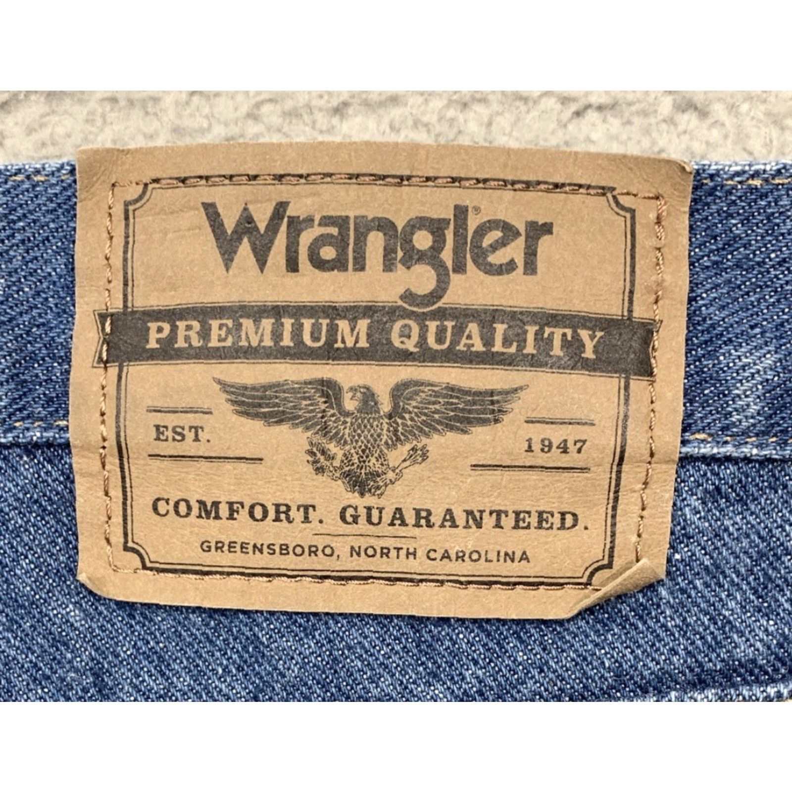 Wrangler Wrangler Denim Shorts Mens 48W Blue Work Wear Relaxed Comfort Casual 5-Pocket High Rise 9.5in Inseam 100% Cotton Jeans Size US 32 / EU 48 - 7 Thumbnail