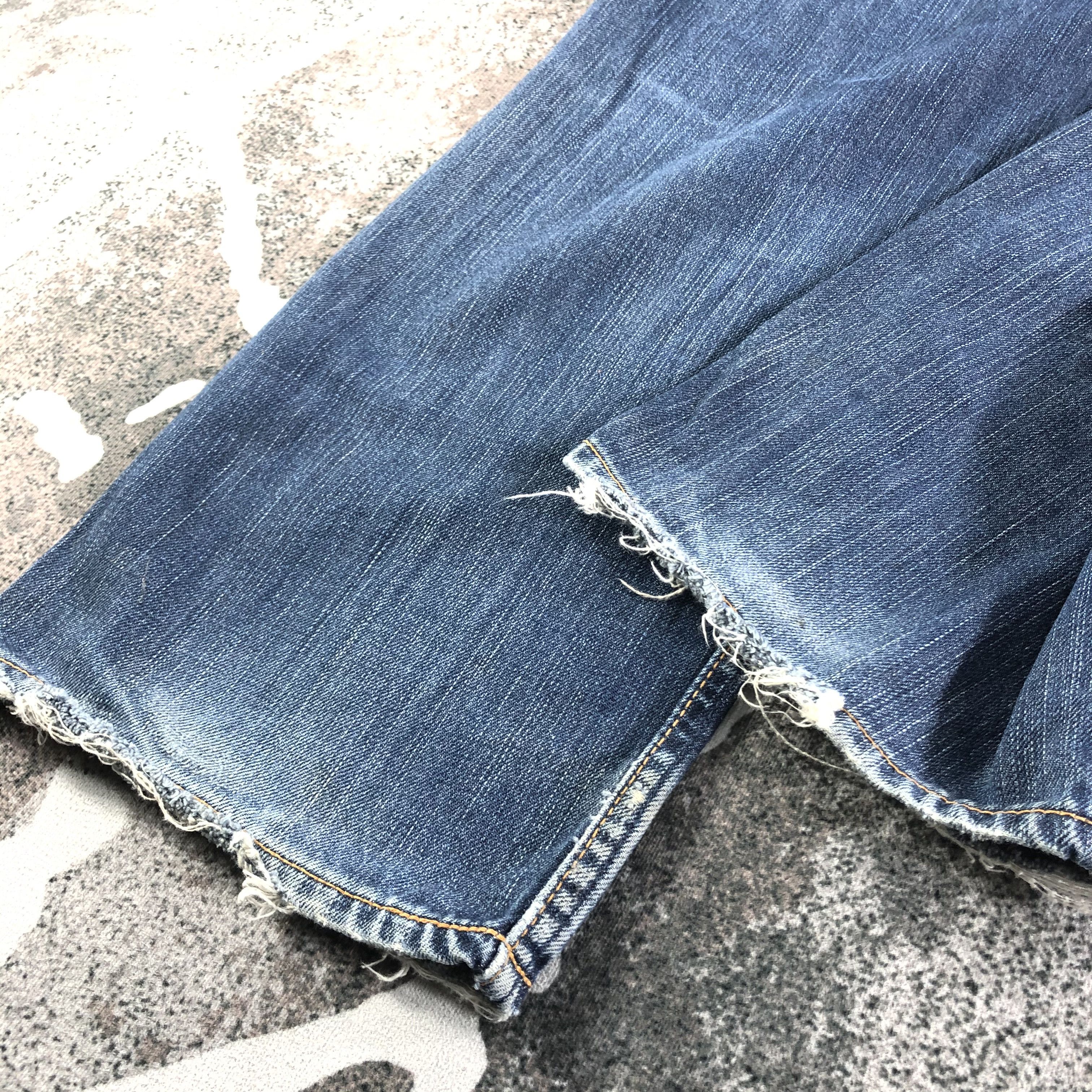 Levi's Vintage Levis Jeans 703 Distressed Denim KJ2555 Size US 34 / EU 50 - 6 Thumbnail