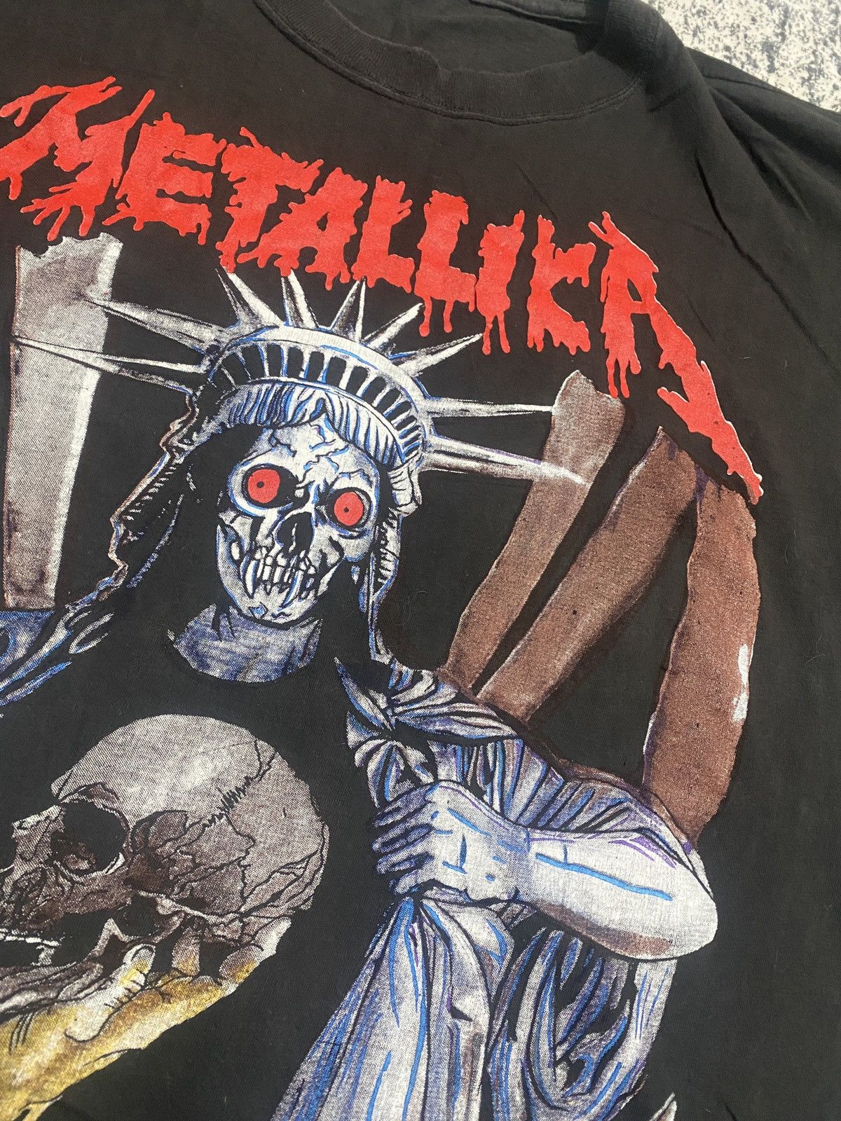 Band Tees Vintage Metallica statue of liberty bootleg tee single stitc Size US L / EU 52-54 / 3 - 5 Thumbnail