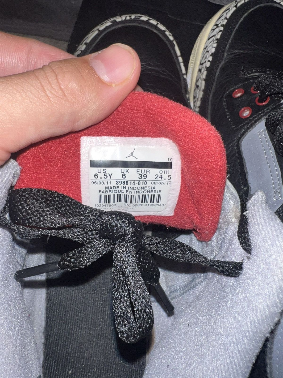 Jordan Brand Black cement 3 (GS) (2011) Size US 6.5 / EU 39-40 - 6 Thumbnail