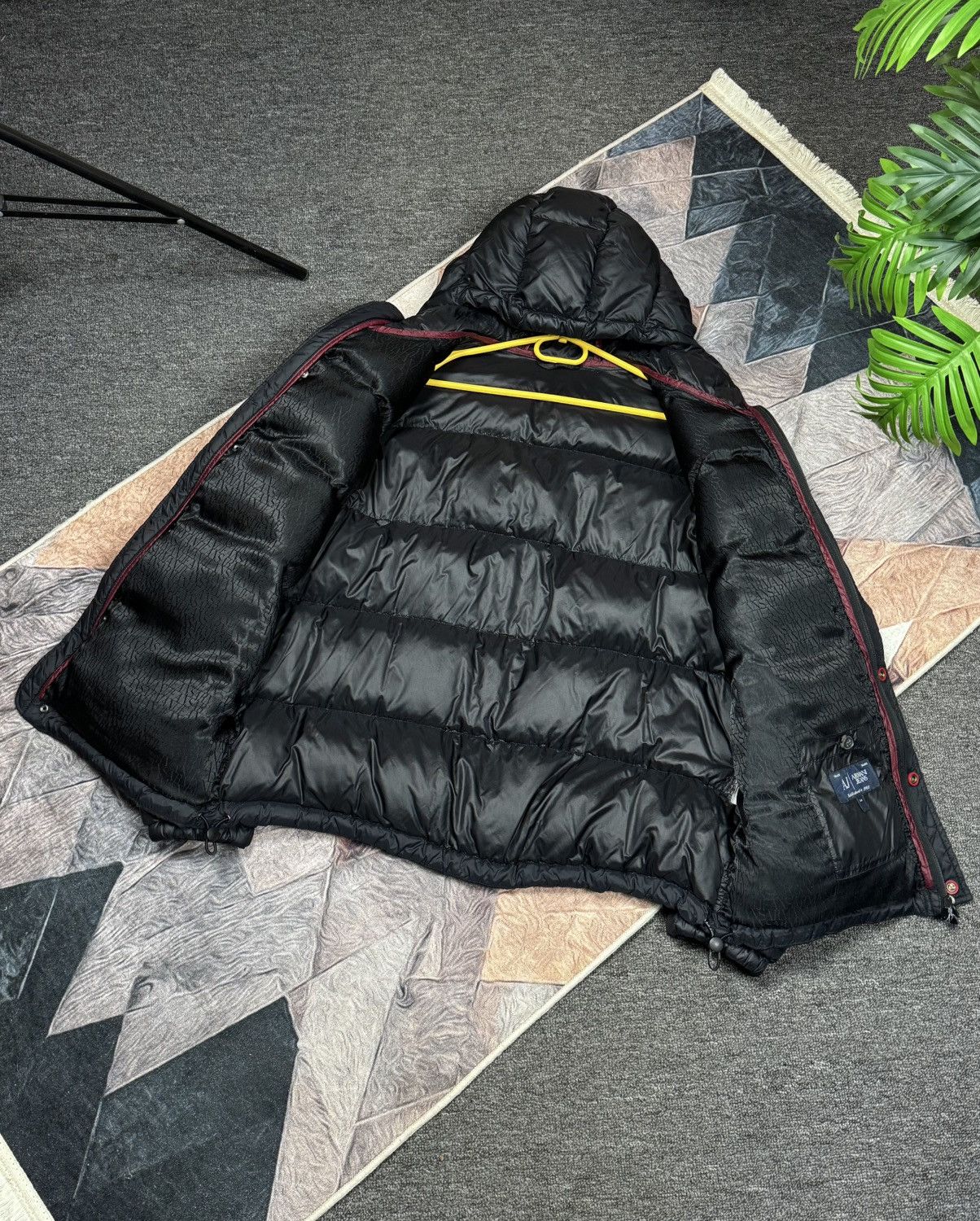 Armani Armani Down Jacket Puffer Size M Size US M / EU 48-50 / 2 - 10 Thumbnail