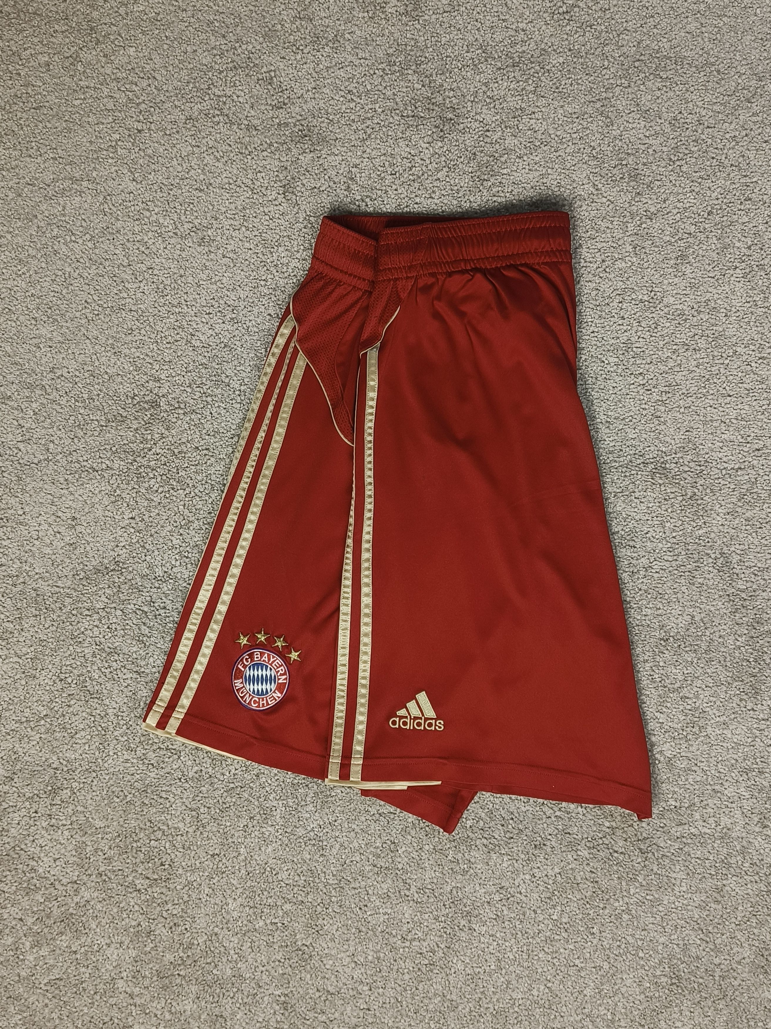 Adidas Adidas Climacool FC Bayern Munich 2011/2012 Home Shorts Size US 36 / EU 52 - 1 Thumbnail
