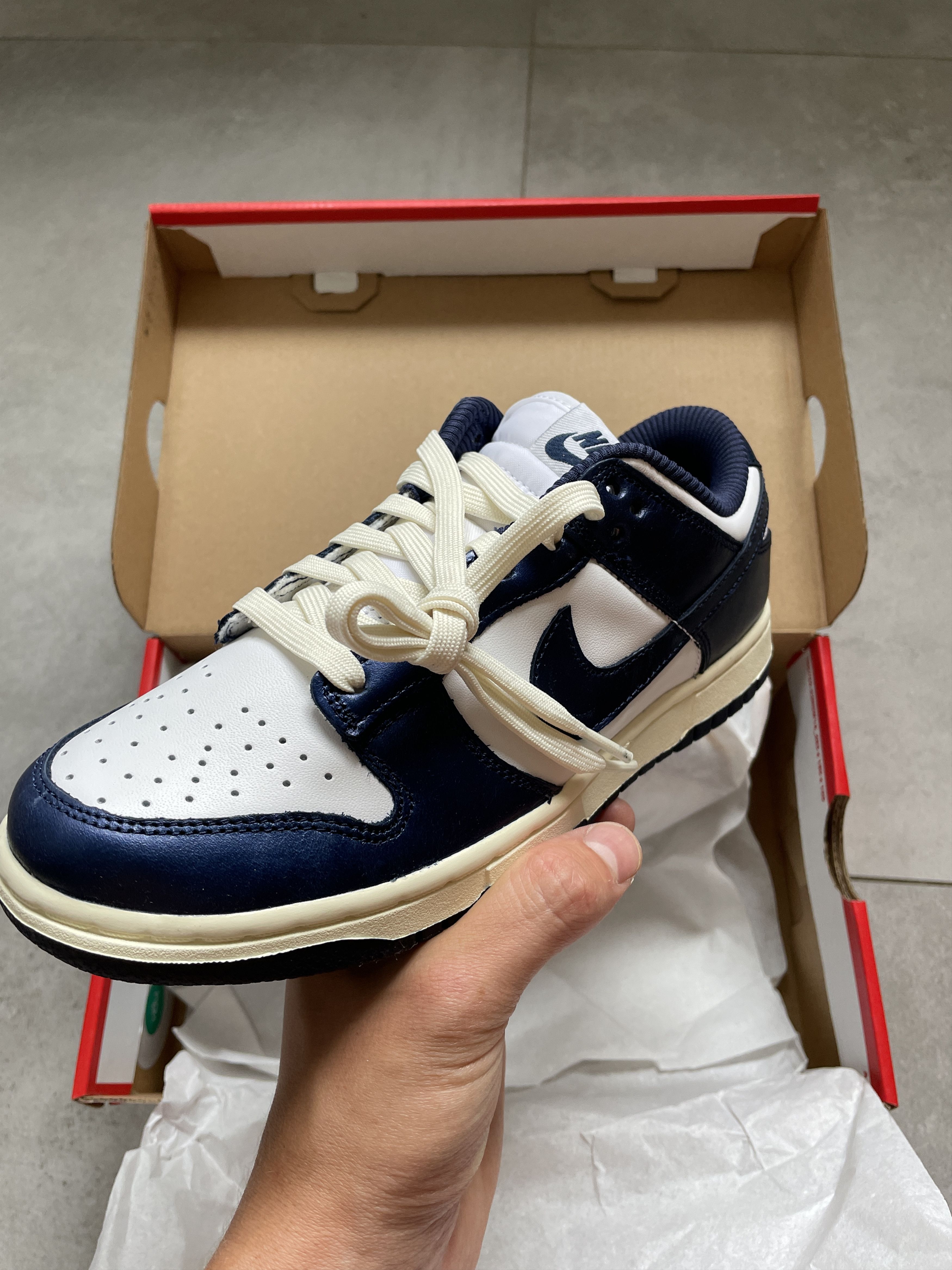 Nike NIKE DUNK LOW PRM VINTAGE MIDNIGHT NAVY Size US 5.5 / EU 38 - 10 Thumbnail