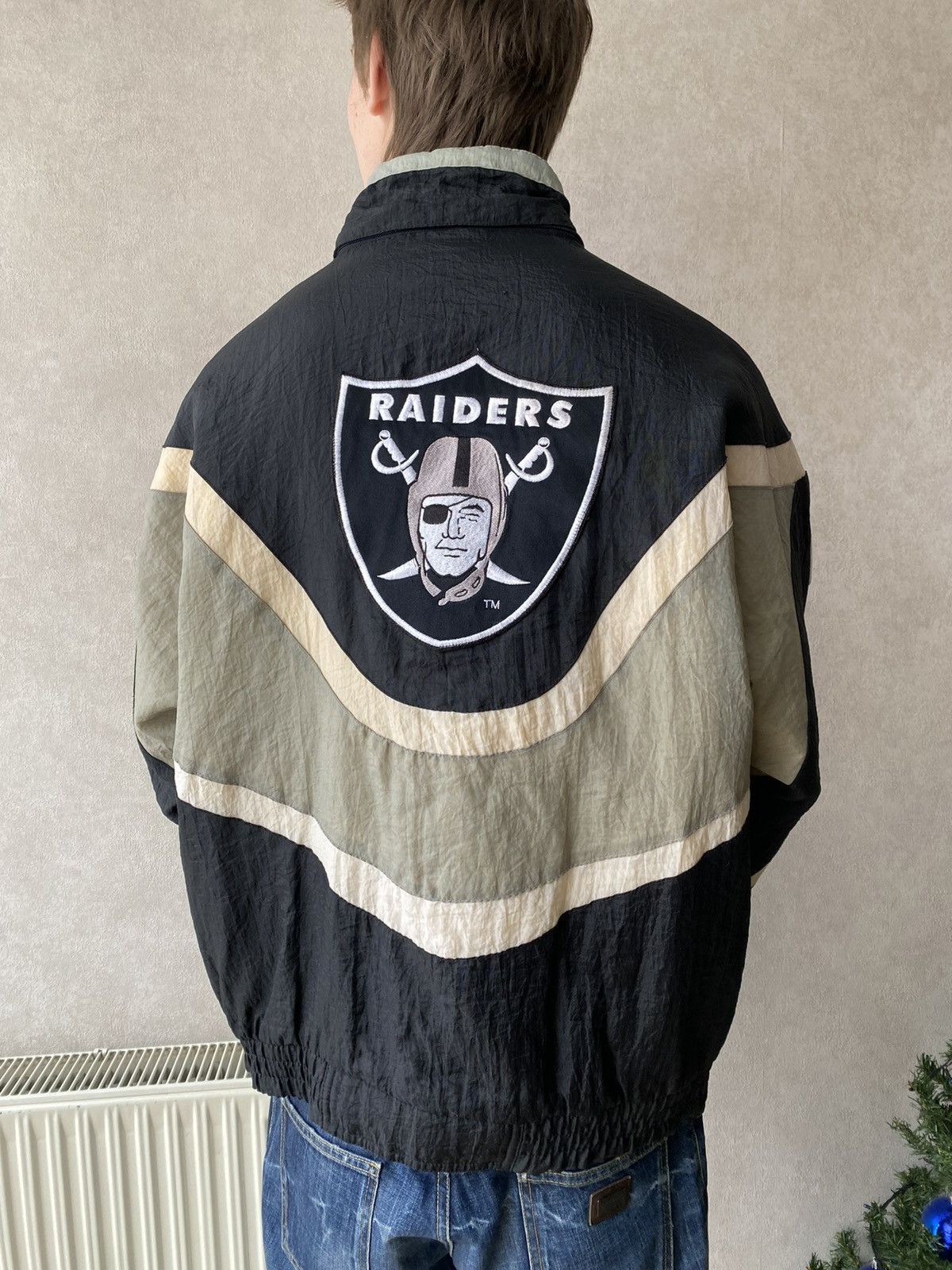 NFL Oakland Raiders 90'S Apex One Full zip Proline Bomber Jacket Size US M / EU 48-50 / 2 - 2 Thumbnail