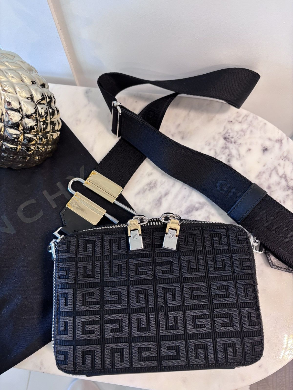 Givenchy Givenchy Antigona camera bag Size ONE SIZE - 1 Thumbnail