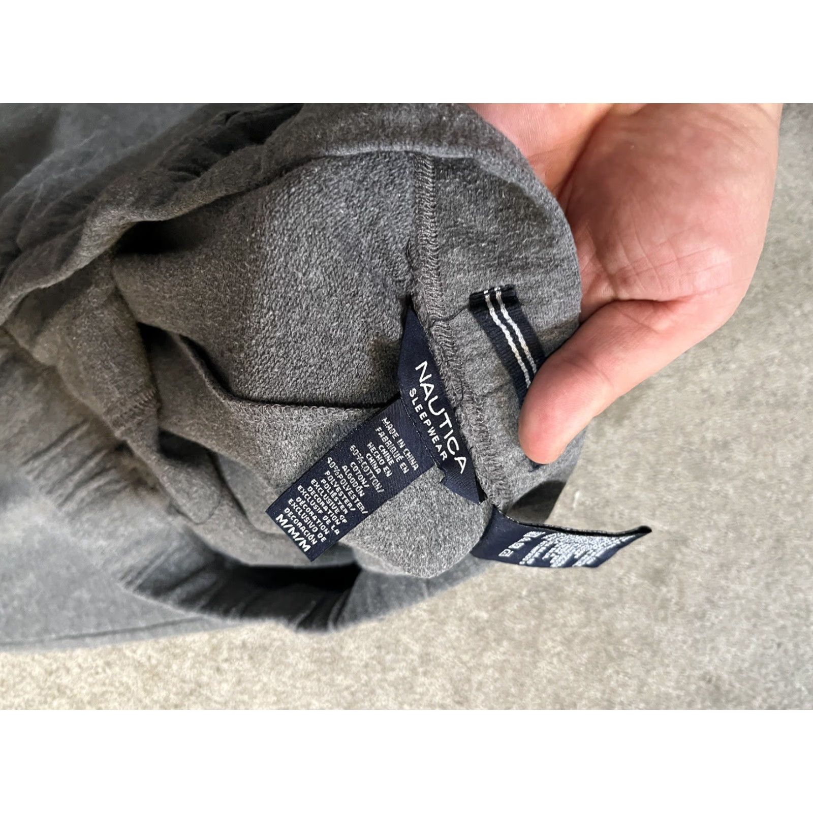 Nautica VINTAGE Mens Nautica Super Soft Gray Sweatpants Size Medium Size US 31 - 5 Thumbnail