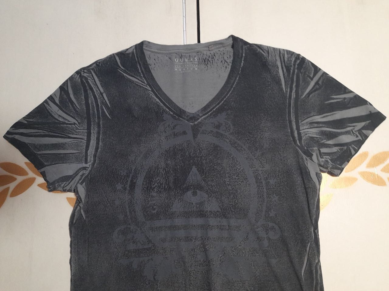 Guess Guess T-Shirt Vintage Y2K Size US M / EU 48-50 / 2 - 3 Thumbnail