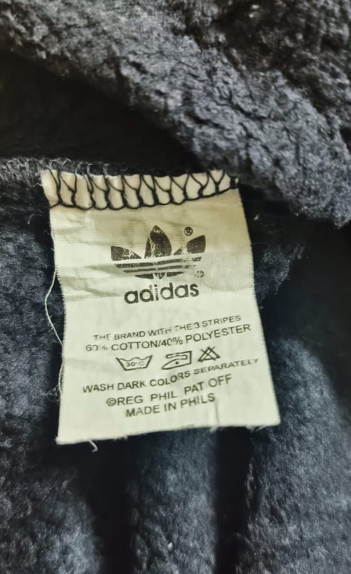 Adidas Vintage 90s Adidas Sweatshirt Crewneck Pullover Size US L / EU 52-54 / 3 - 3 Thumbnail