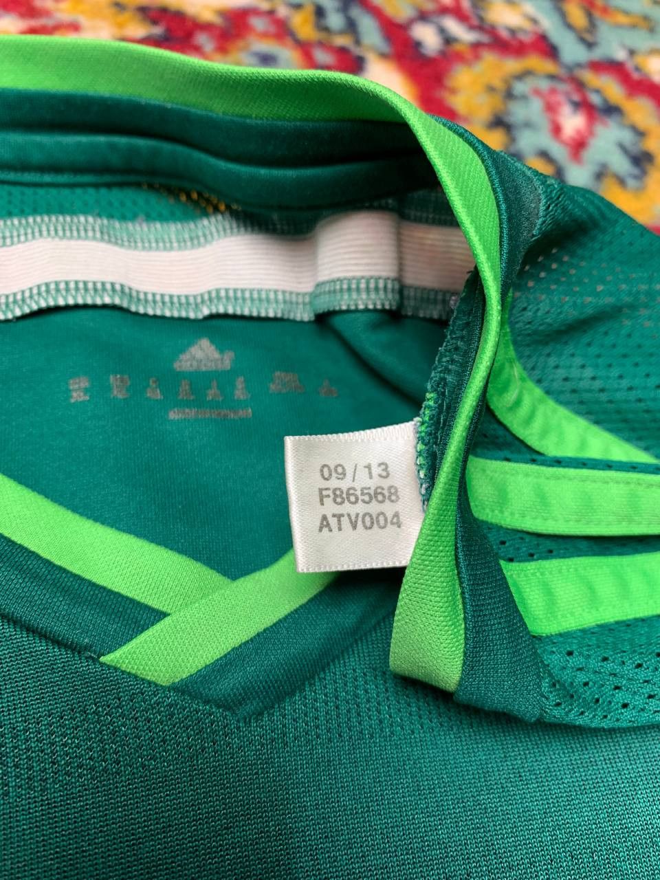 Adidas ADIDAS Northern Ireland 2013-14 Home Shirt Soccer Jersey Size US XL / EU 56 / 4 - 4 Thumbnail