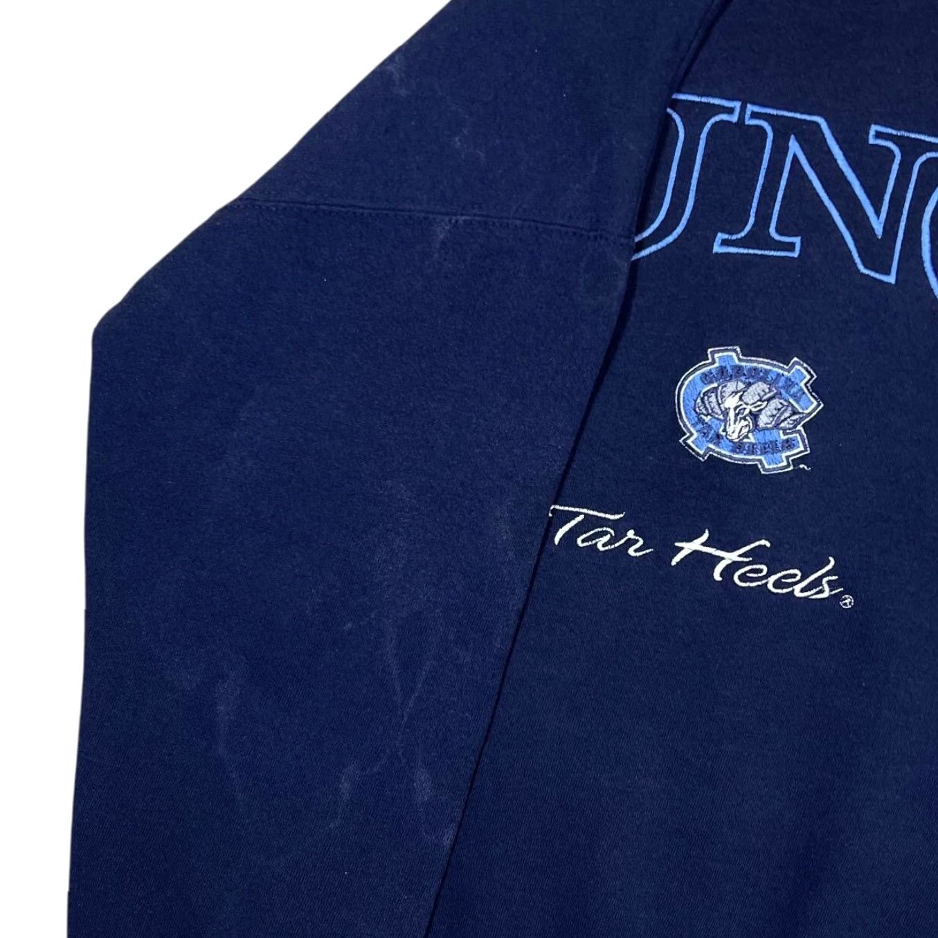 Lee VINTAGE Lee NCAA TAR HEELS North Carolina College Navy Sweatshirt M Navy Embroidered 90s Mens Pullover Sweatshirt Size US M / EU 48-50 / 2 - 5 Thumbnail