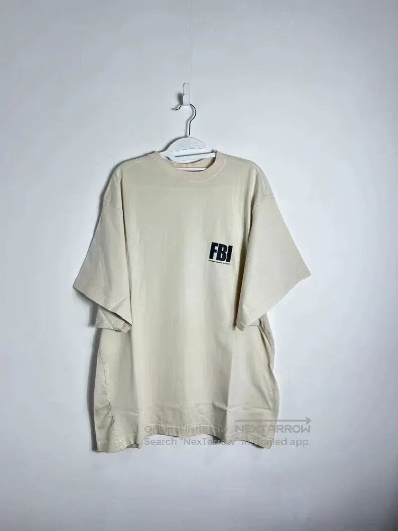 Balenciaga Balenciaga FBI Khaki Short Sleeve Size US S / EU 44-46 / 1 - 1 Thumbnail