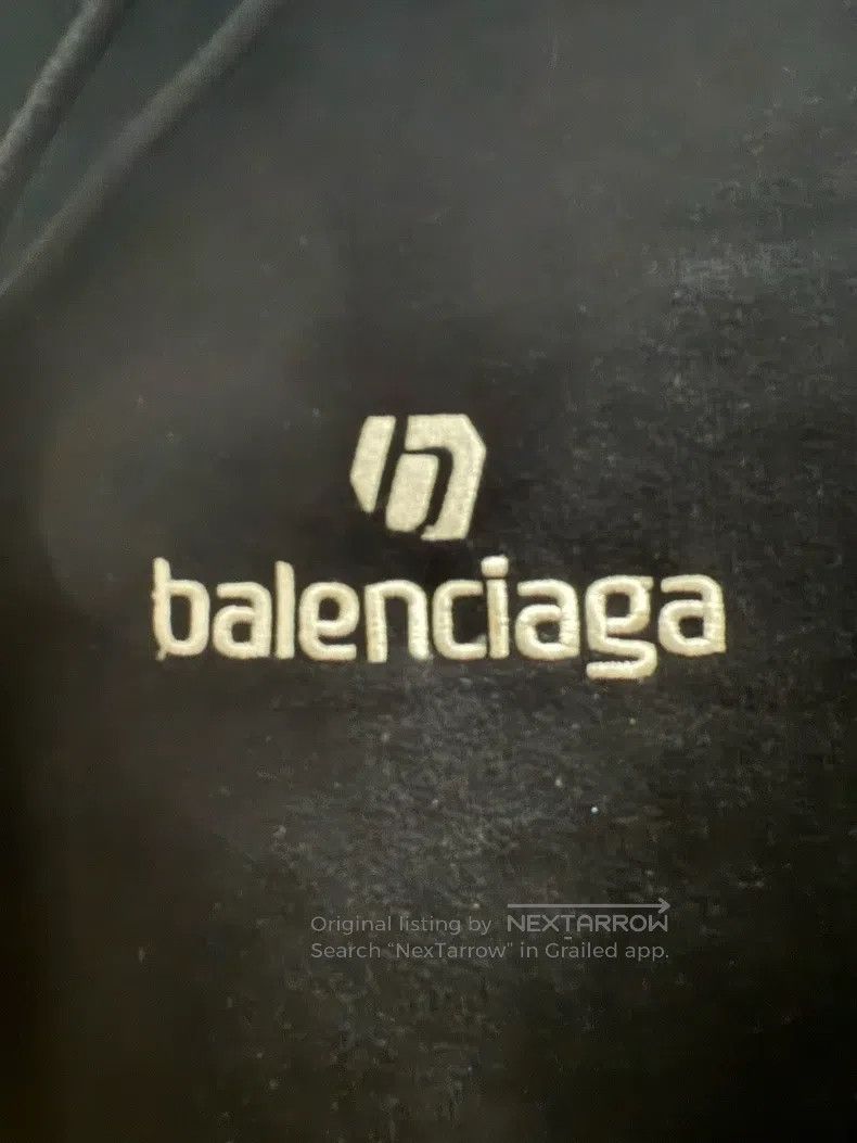 Balenciaga Balenciaga Manchester United Soccer Hooded Sweatshirt Blac Size US L / EU 52-54 / 3 - 4 Thumbnail