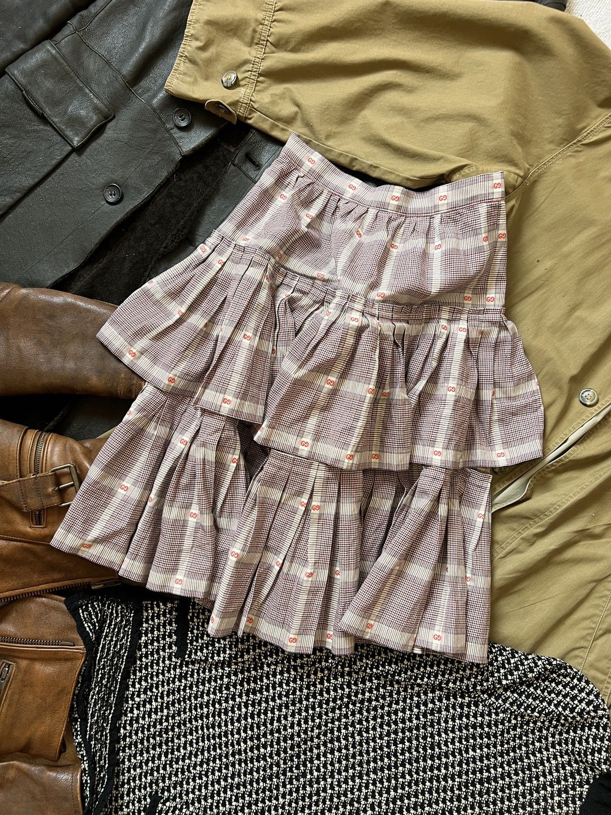 Gucci Gucci Tartan Checkered Multi Logo Midi Wool Skirt Size 27" / US 4 / IT 40 - 5 Thumbnail