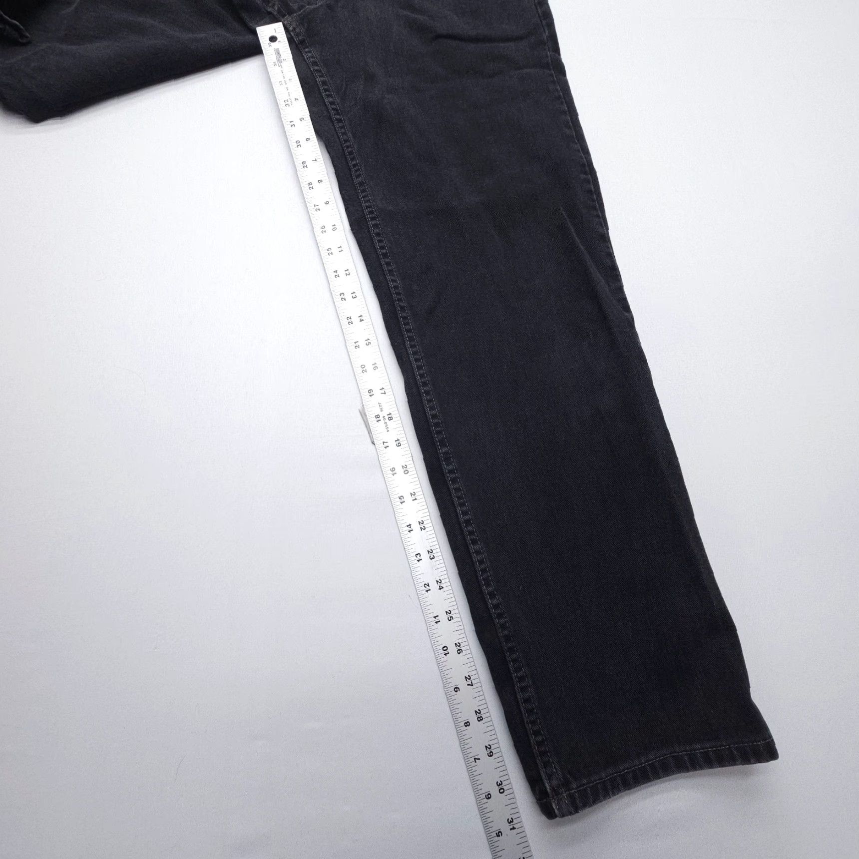 Levi's VINTAGE Levi's 550 Relaxed Tapered Jeans Mens 32 x 32 Black Denim 5-Pocket USA Brand Levi's 500 Series Mod 90s Theme Men’s Size US 32 / EU 48 - 5 Thumbnail