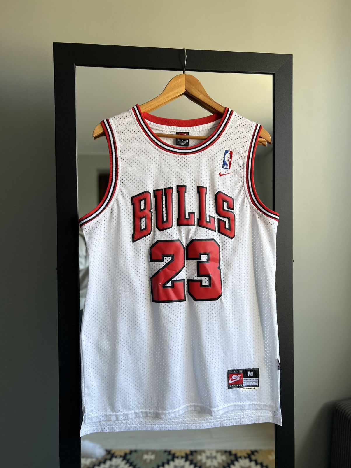 NBA × Nike × Vintage Vintage Nike Jordan 23 Chicago Bulls NBA Jersey 90s Tank Top Size US M / EU 48-50 / 2 - 2 Thumbnail