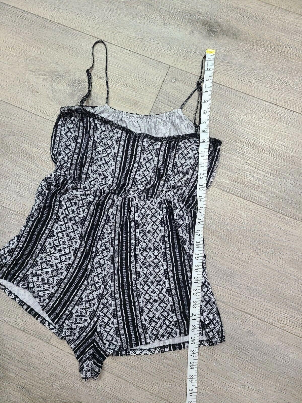 Designer bcbgeneration Romper Medium Black And White Spaghetti Strap Size 32" / US 10 / IT 46 - 5 Thumbnail