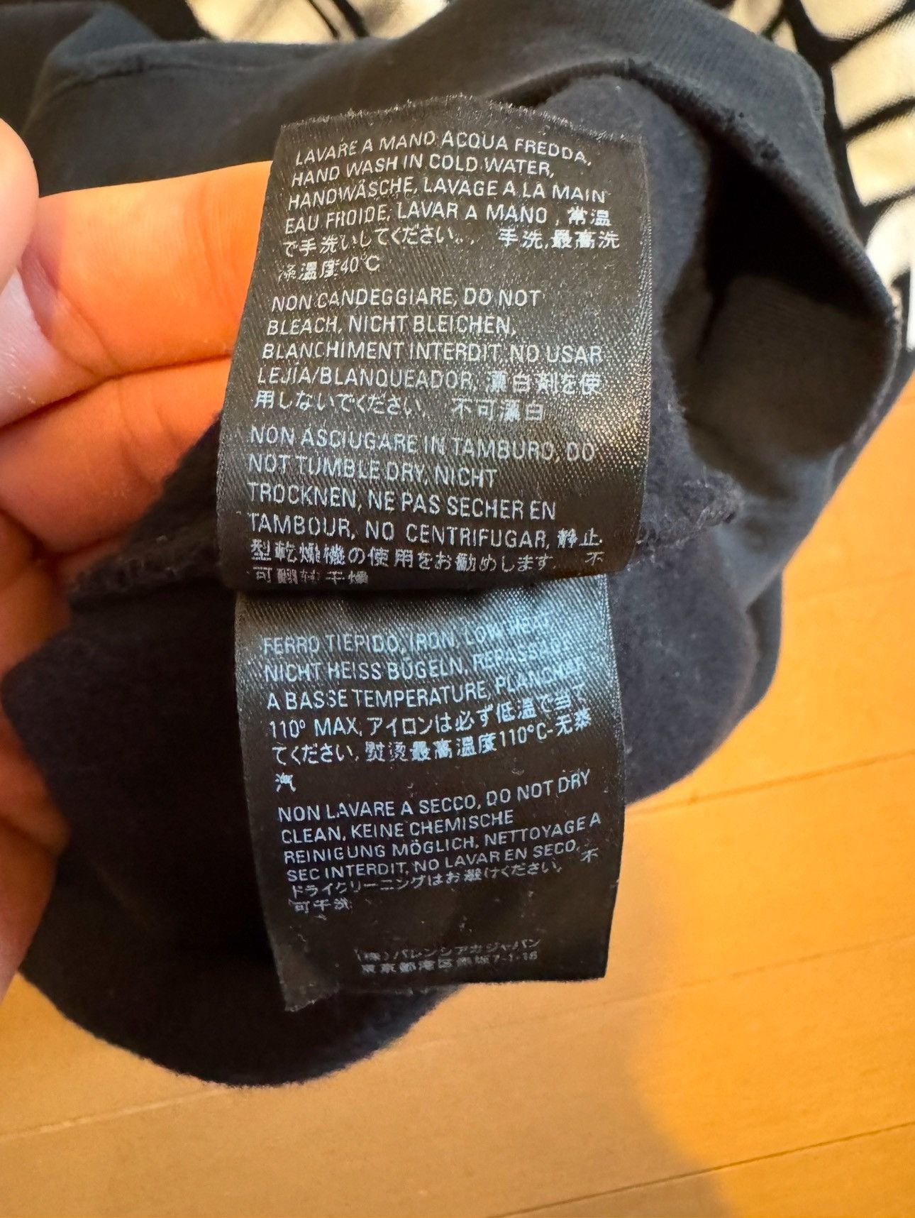 Balenciaga AW20 One Like Blurred Over Hoodie Size US S / EU 44-46 / 1 - 7 Thumbnail