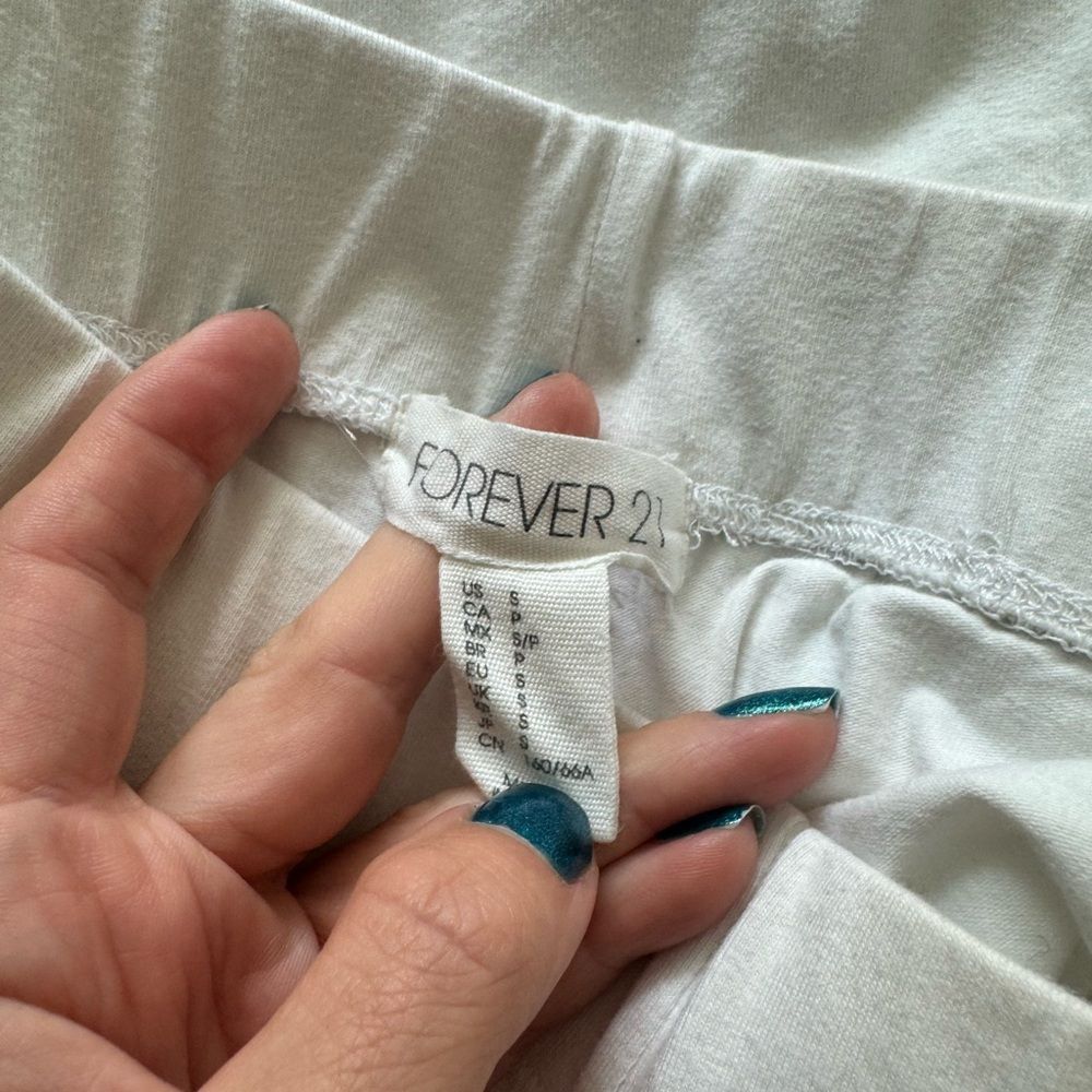 Forever 21 Forever 21 SZ S white leggings Size 27" / US 4 / IT 40 - 4 Thumbnail