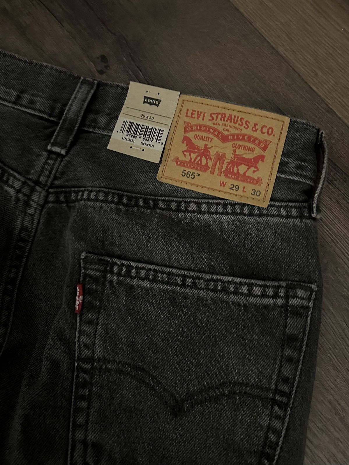 Levi's Levi’s 565 Loose Straight Jeans Size US 29 - 4 Thumbnail