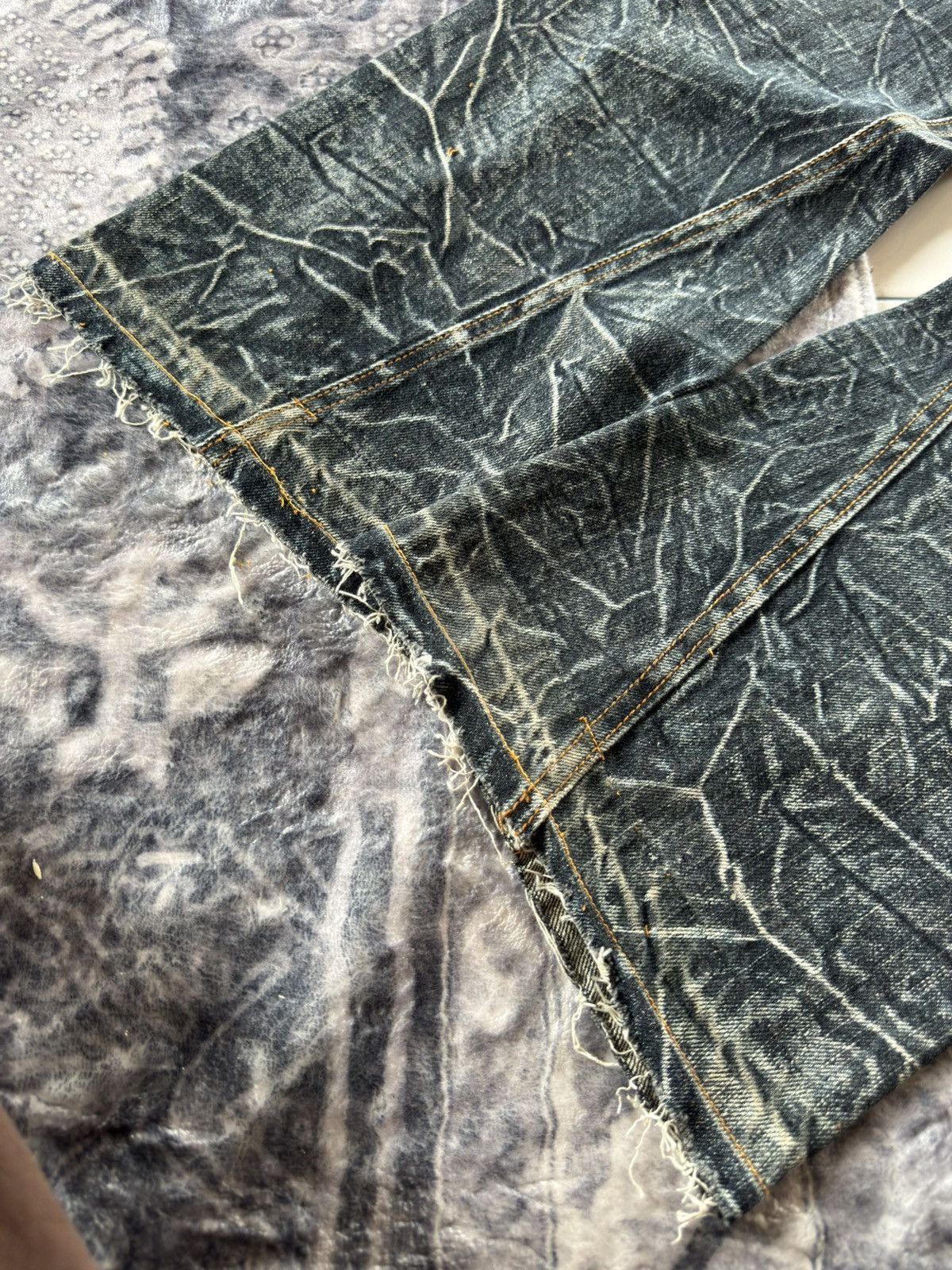 If Six Was Nine Nylaus Japan Shatter Wash Spiral Glam Flared Jeans Size US 30 / EU 46 - 18 Thumbnail