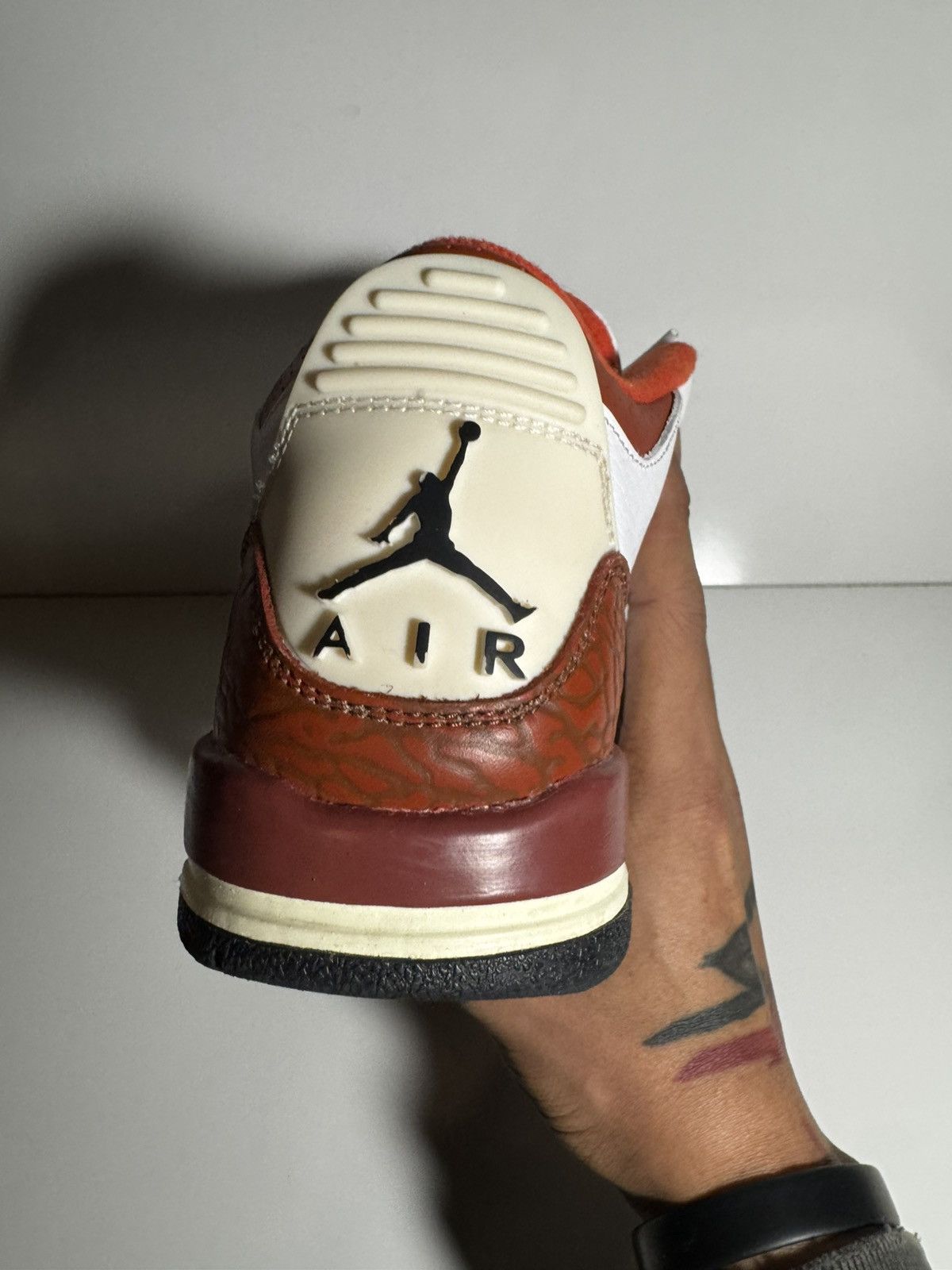 Jordan Brand Air Jordan 3 Retro SE GS “Mars Stone” Size US 6.5 / EU 39-40 - 4 Thumbnail