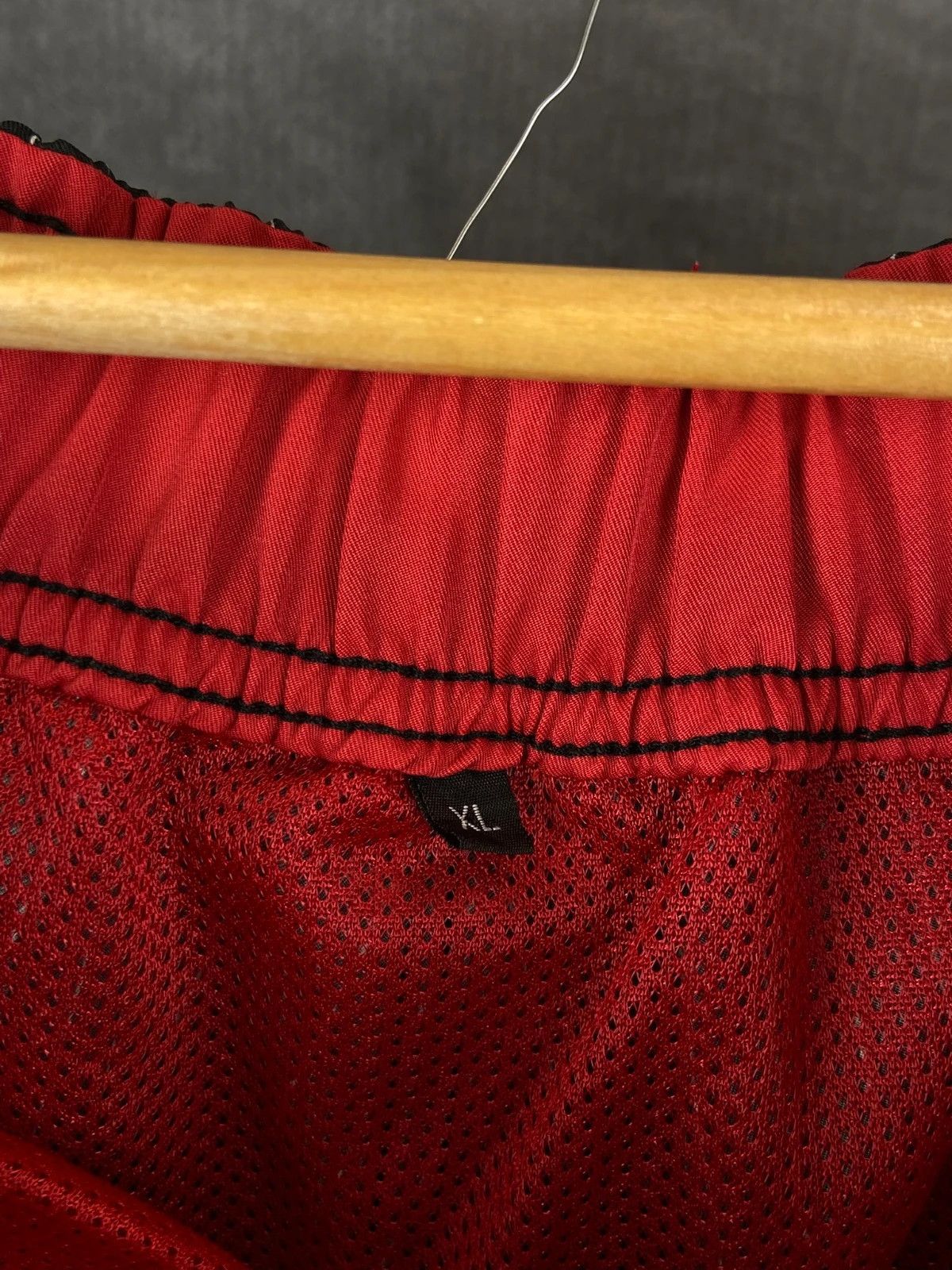 Billabong Billabong Red Black Boardshorts XL Surf Vintage Size US 32 / EU 48 - 3 Thumbnail