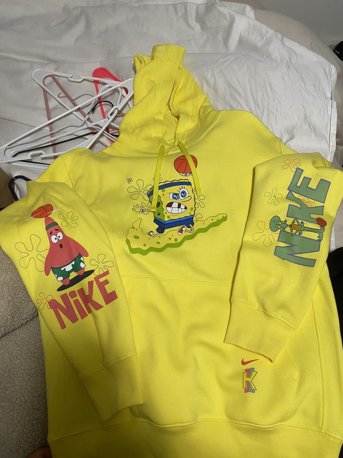 hoodie spongebob nike