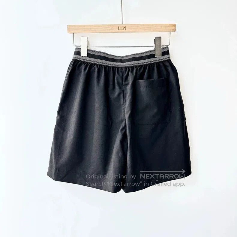 Loewe LOEWE Black Wool Shorts XS. Size US 26 / EU 42 - 3 Thumbnail
