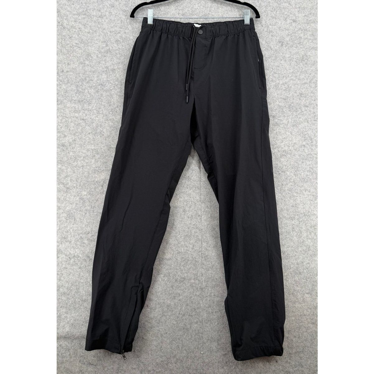 Onia Onia Tapered Leg Pull-On Tech Pant Jogger Black Men's MEDIUM Size US 30 / EU 46 - 1 Thumbnail