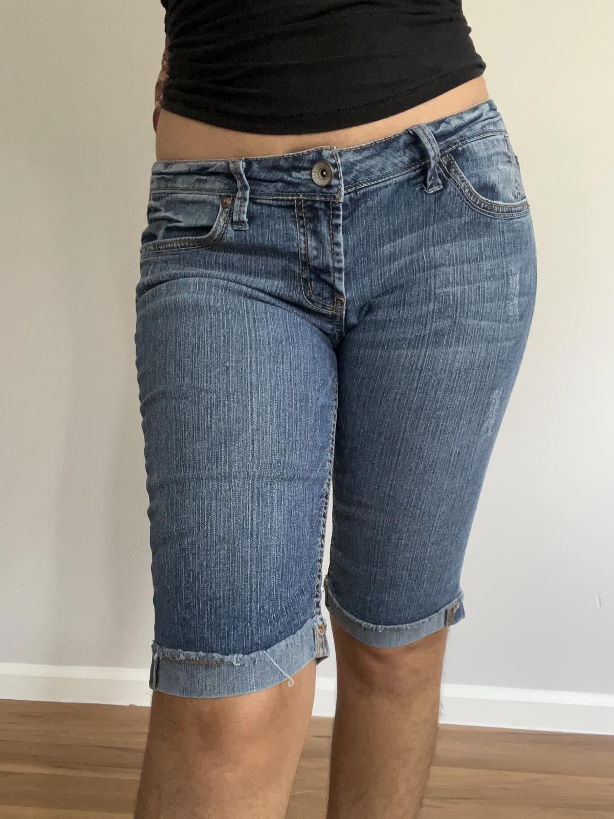 Other Women’s cotton jean capris medium Size 32" / US 10 / IT 46 - 1 Thumbnail